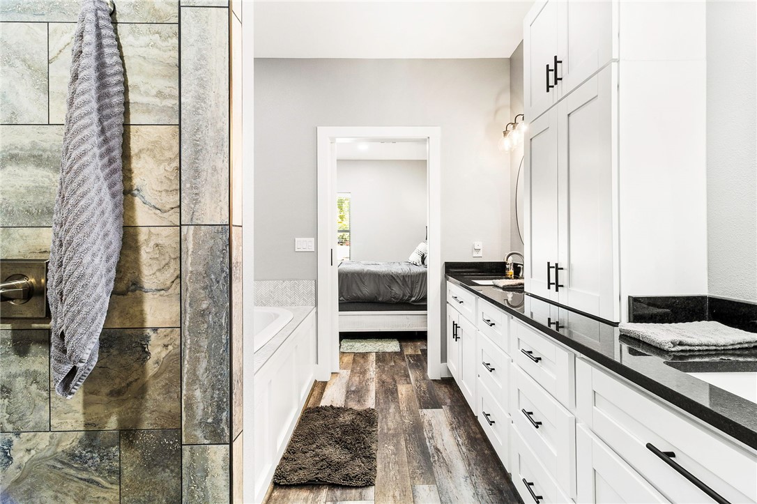 Normangee, Texas, 77871, United States, 3 Bedrooms Bedrooms, ,3 BathroomsBathrooms,Residential,For Sale,1981852