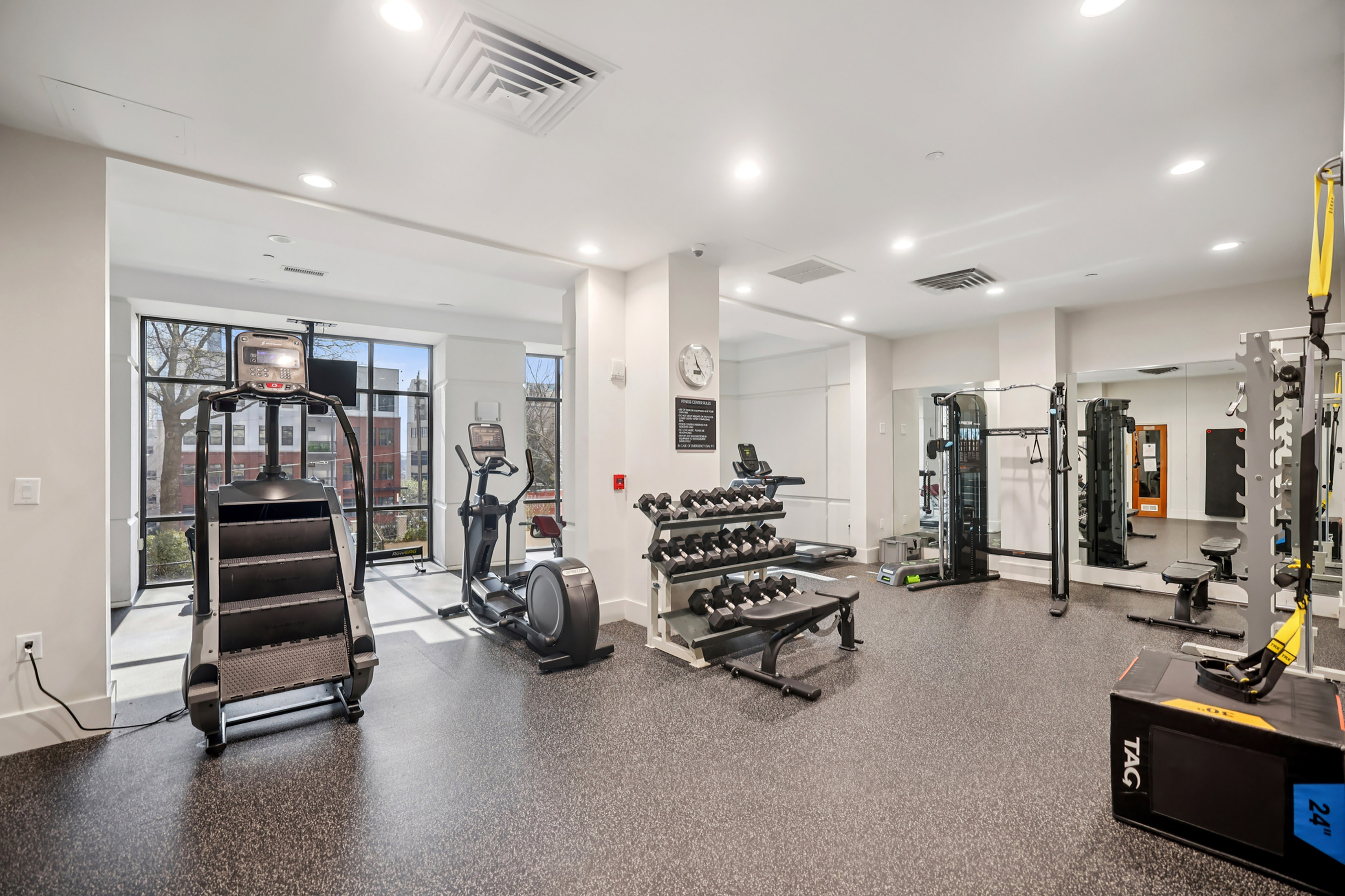  Welcome to Unit 2150 at The Oaks at Buckhead - 物件實景