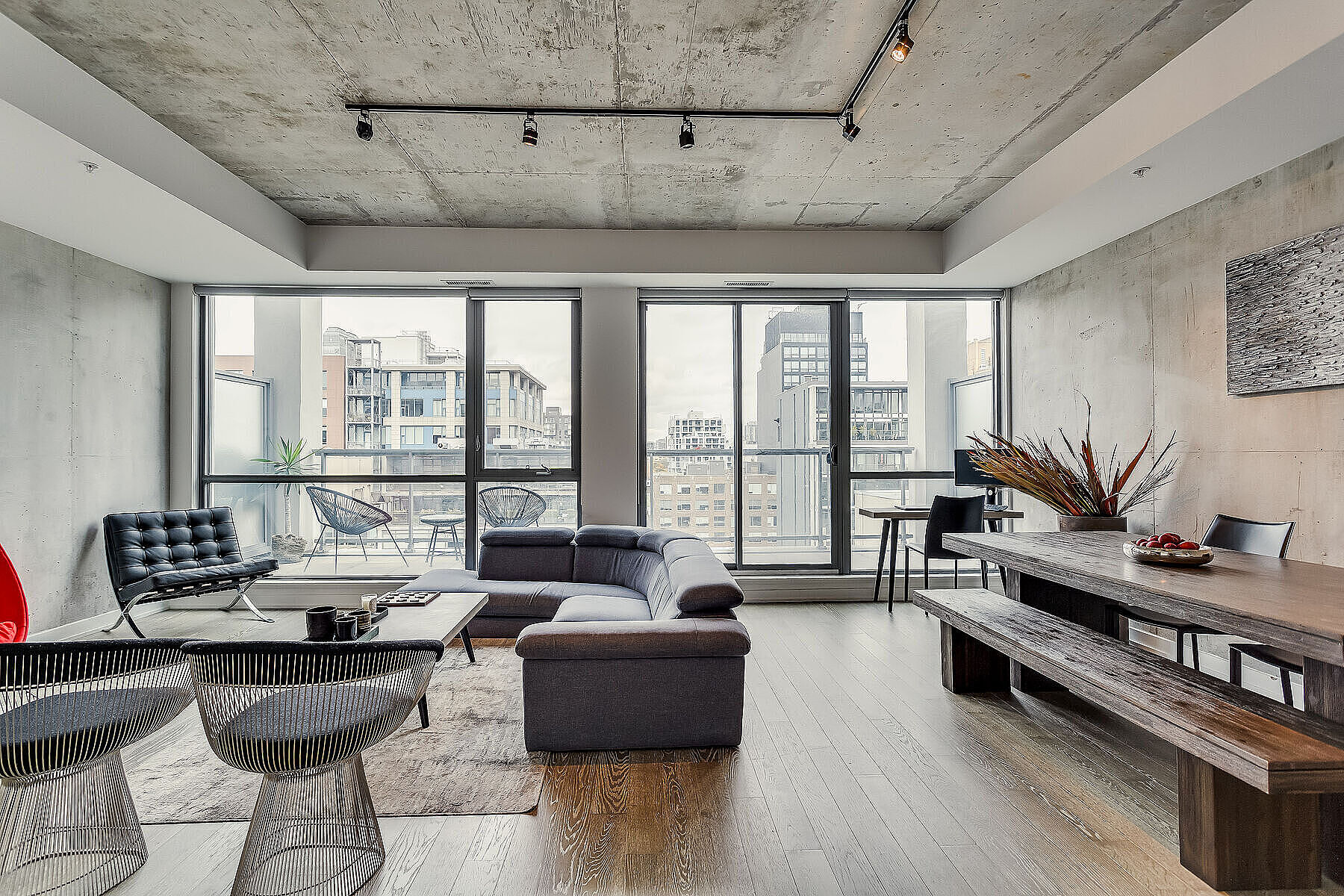  Sophisticated and Spacious - 物件實景