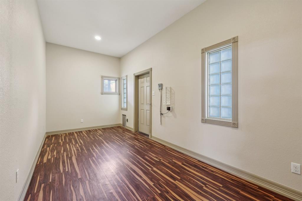 Fort Worth, Texas, 76107, United States, 5 Bedrooms Bedrooms, ,3 BathroomsBathrooms,Residential,For Sale,1915369