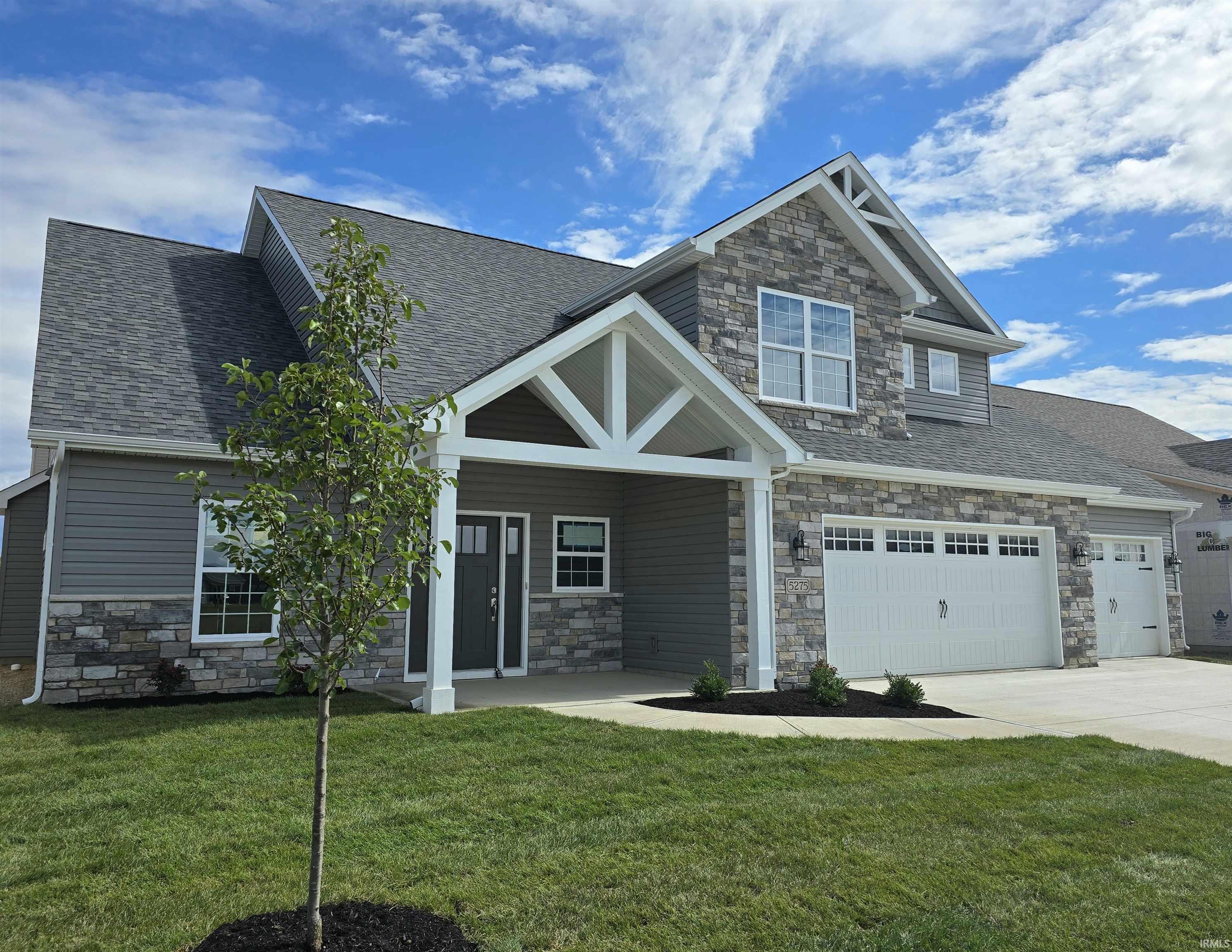 Fort Wayne, Indiana, 46818, United States, 4 Bedrooms Bedrooms, ,3 BathroomsBathrooms,Residential,For Sale,2036504