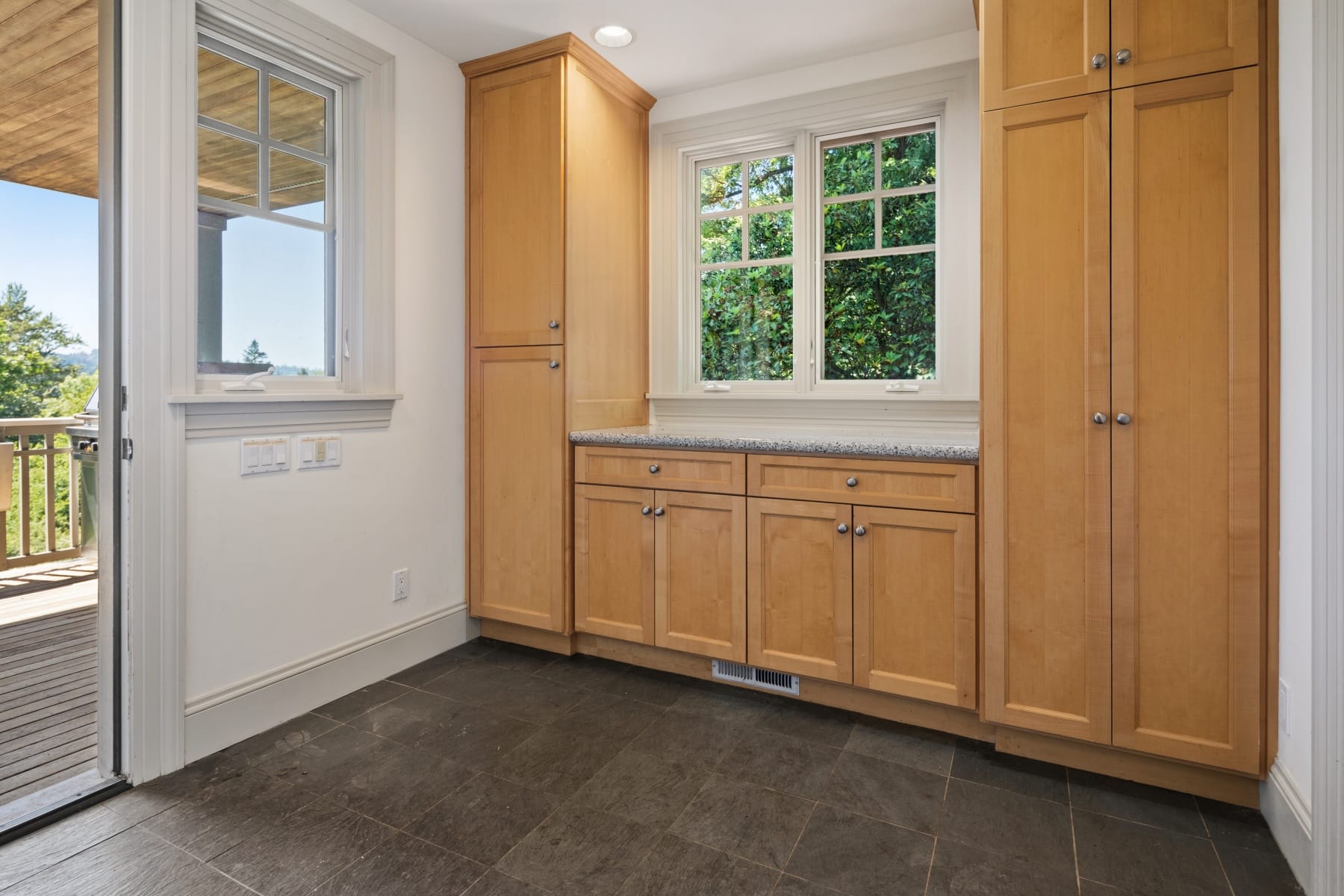  11605 S ELYSIUM PL Portland, OR 97219 - 物件實景