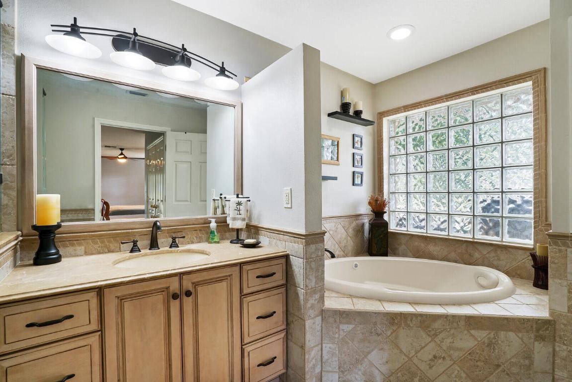 West Palm Beach, Florida, 33412, United States, 3 Bedrooms Bedrooms, ,2 BathroomsBathrooms,Residential,For Sale,2005847