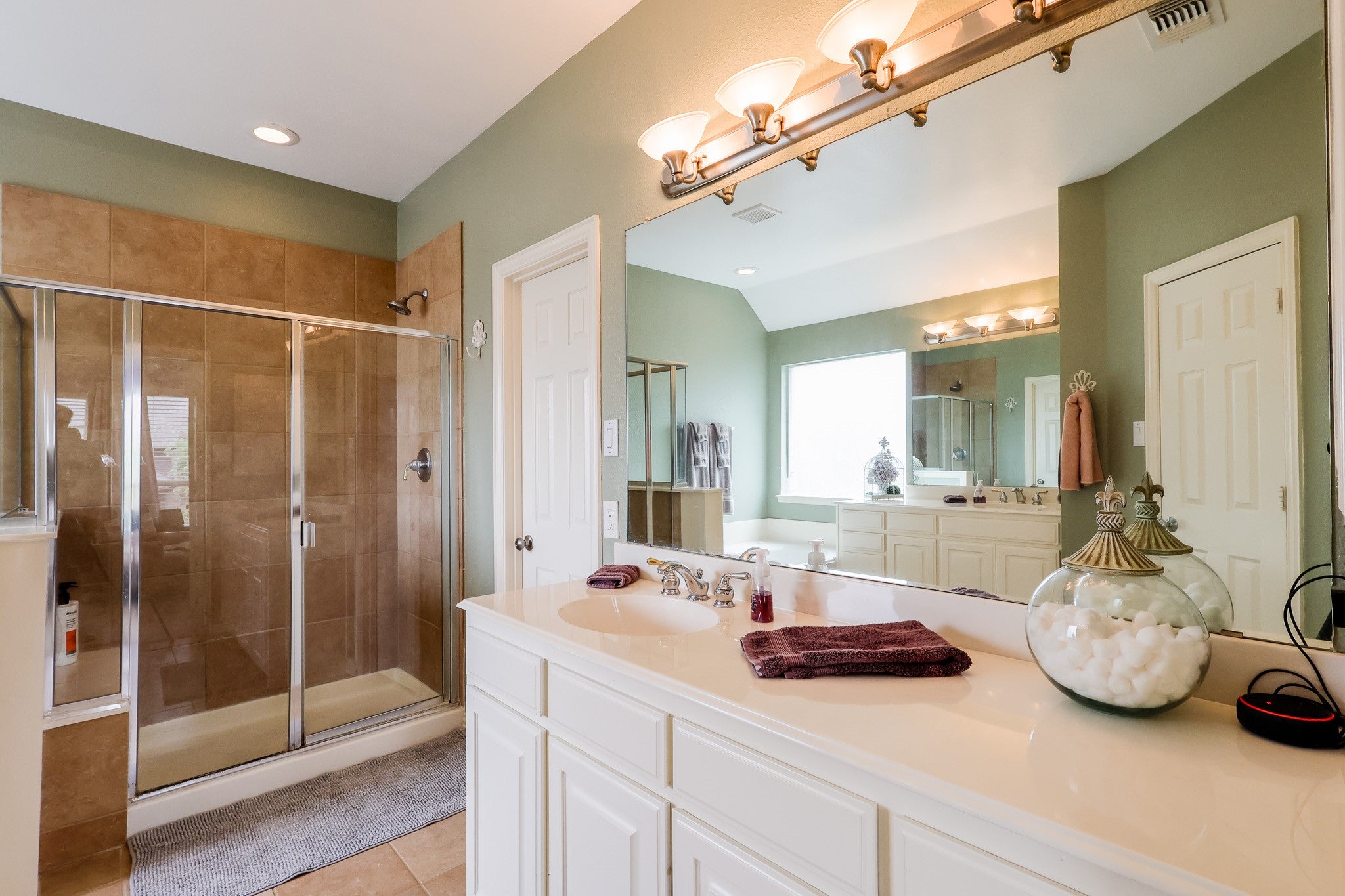 Frisco, Texas, 75036, United States, 5 Bedrooms Bedrooms, ,4 BathroomsBathrooms,Residential,For Sale,1982695