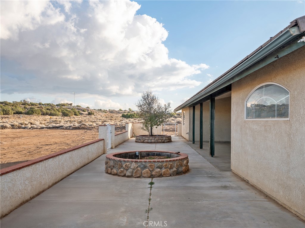 Hesperia, California, 92344, United States, 5 Bedrooms Bedrooms, ,3 BathroomsBathrooms,Residential,For Sale,1996826