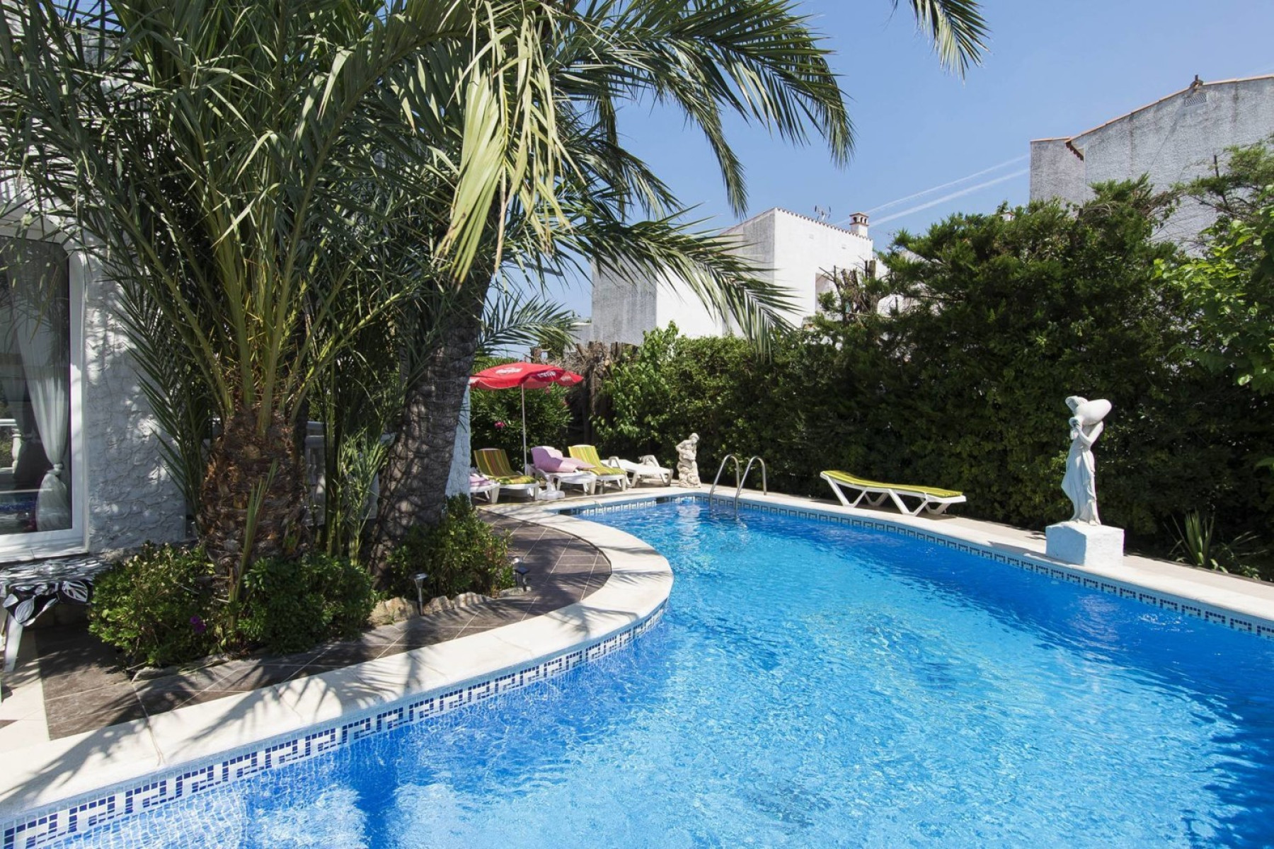 House in the center of Empuriabrava 150 meters from the beach