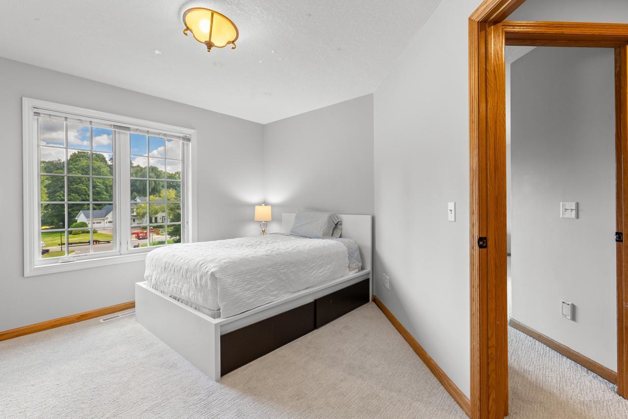 Chanhassen, Minnesota, 55317, United States, 5 Bedrooms Bedrooms, ,3 BathroomsBathrooms,Residential,For Sale,1926226