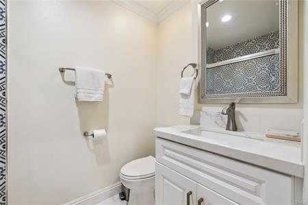 Los Angeles, California, 90016, United States, ,Residential,For Sale,1895088