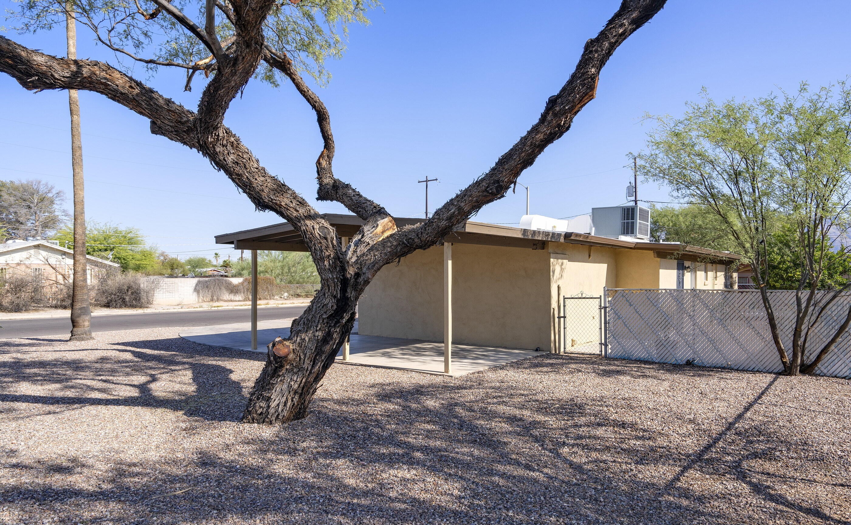  5801 E Bellevue Street, Tucson, AZ, 85712 - 物件實景