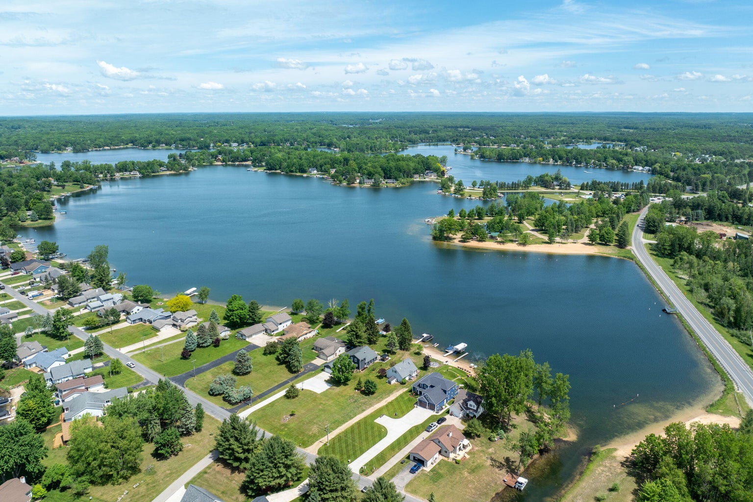 Canadian Lakes, Michigan, 49346, United States, 7 Bedrooms Bedrooms, ,5 BathroomsBathrooms,Residential,For Sale,1765643