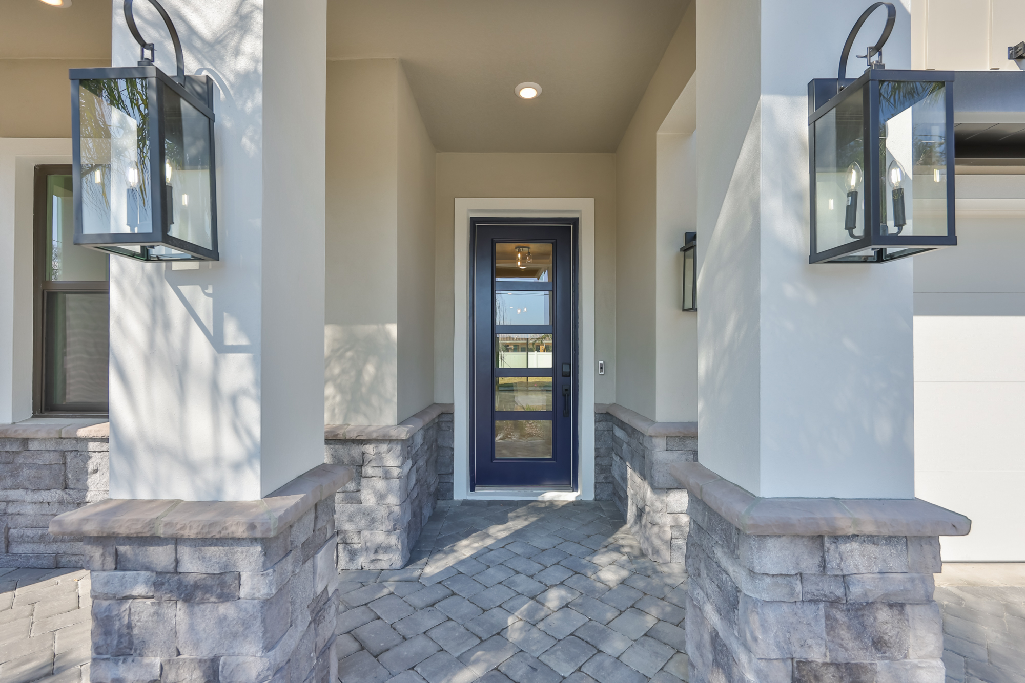 Tampa, Florida, 33611, United States, 5 Bedrooms Bedrooms, ,4 BathroomsBathrooms,Residential,For Sale,1992381