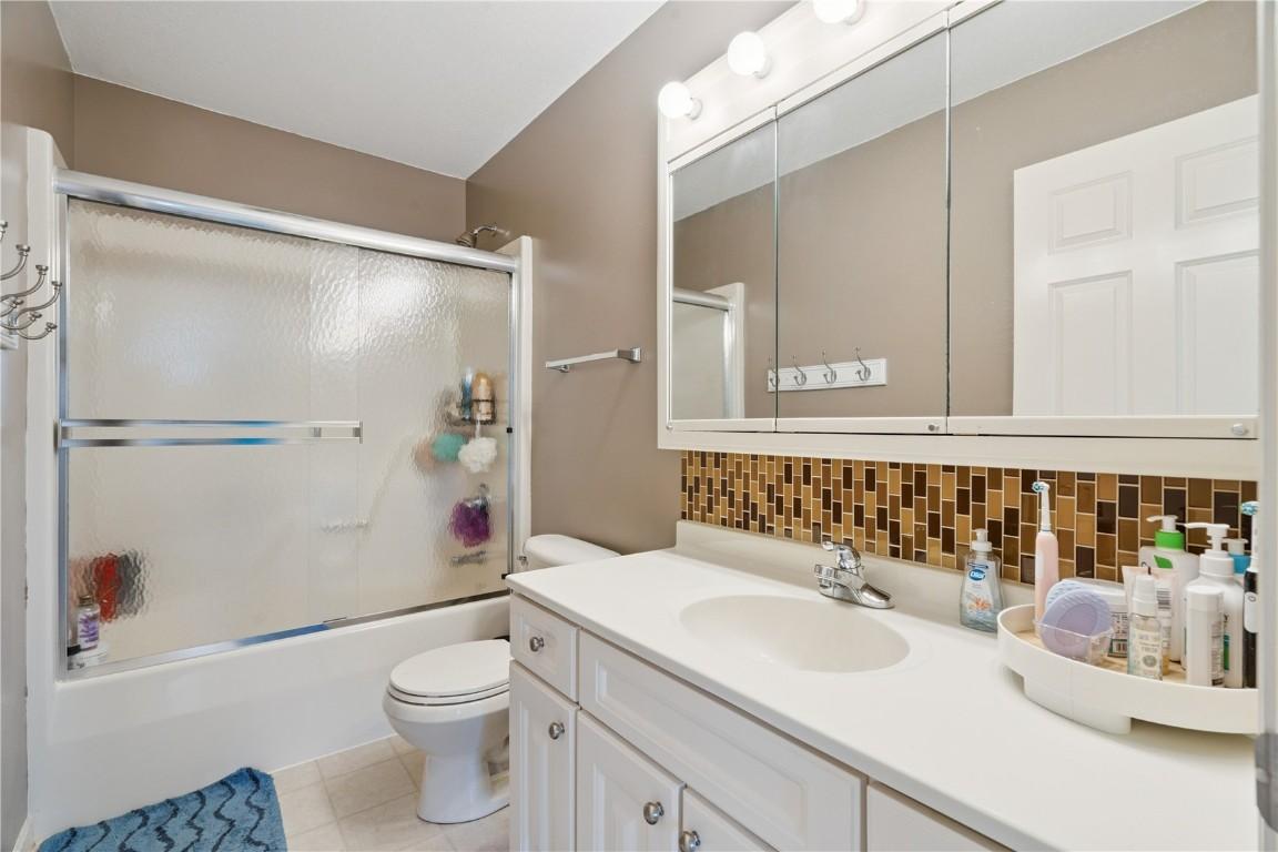 Marion, Iowa, 52302, United States, 5 Bedrooms Bedrooms, ,4 BathroomsBathrooms,Residential,For Sale,1984063