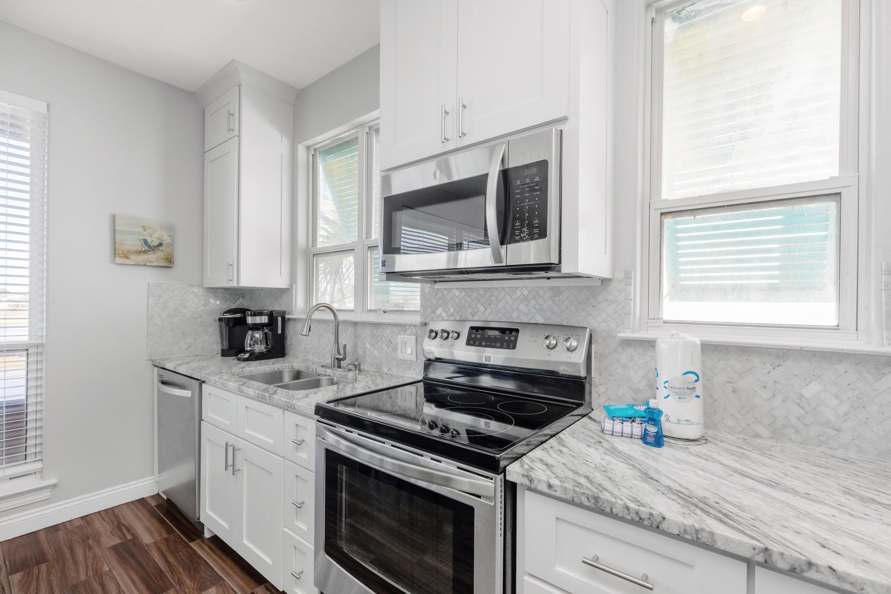 Destin, Florida, 32541, United States, 4 Bedrooms Bedrooms, ,4 BathroomsBathrooms,Residential,For Sale,1984209