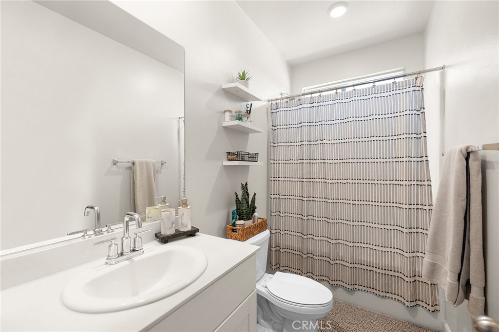 Menifee, California, 92584, United States, 4 Bedrooms Bedrooms, ,3 BathroomsBathrooms,Residential,For Sale,1942234