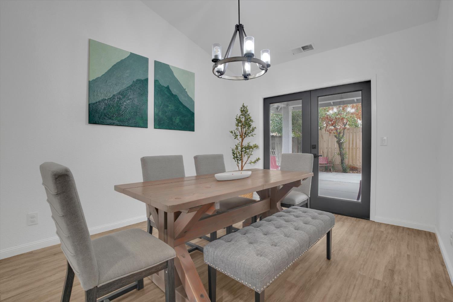 Turlock, California, 95382, United States, 4 Bedrooms Bedrooms, ,3 BathroomsBathrooms,Residential,For Sale,1975222