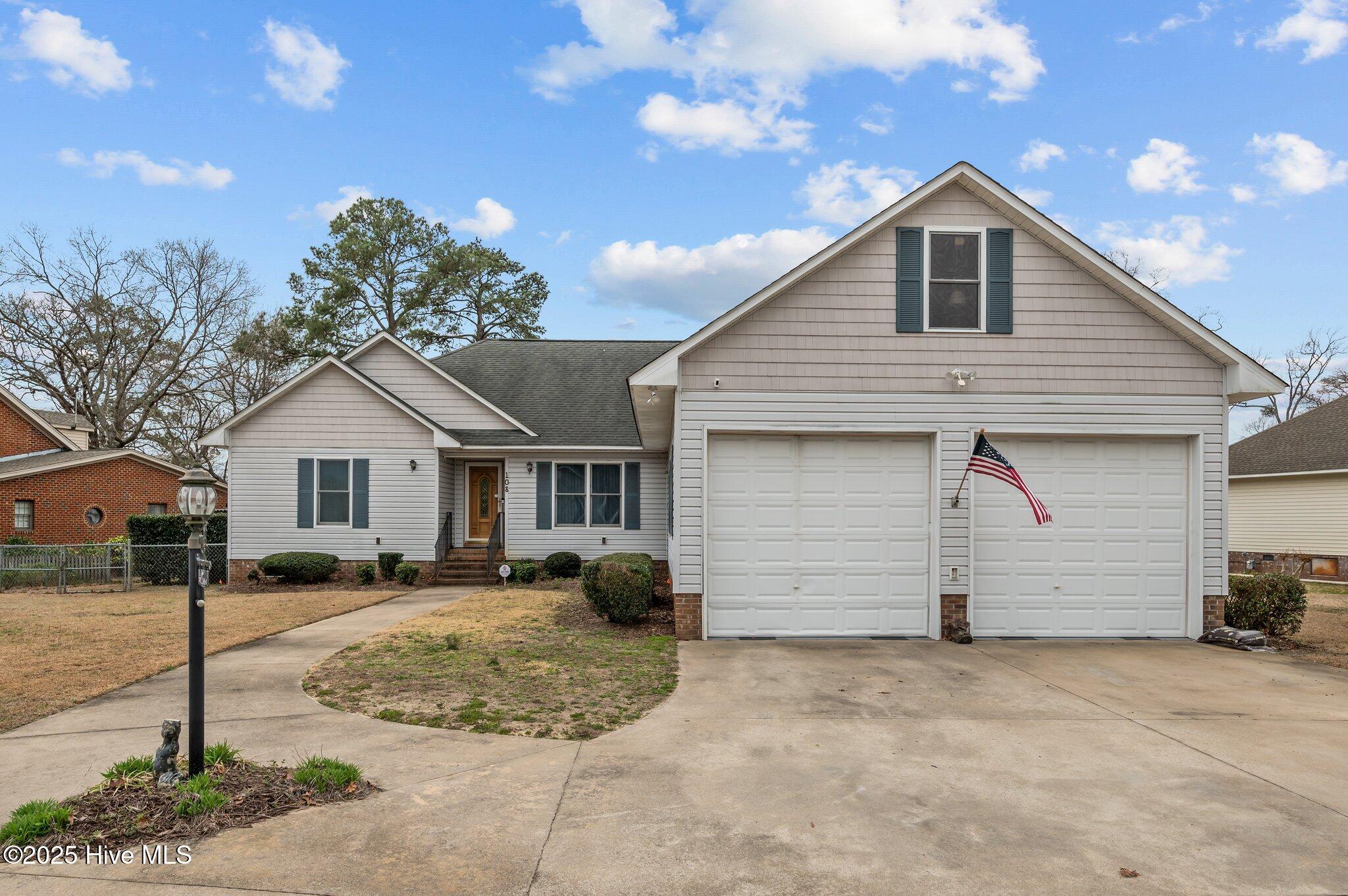Washington, North Carolina, 27889, United States, 3 Bedrooms Bedrooms, ,2 BathroomsBathrooms,Residential,For Sale,2017723
