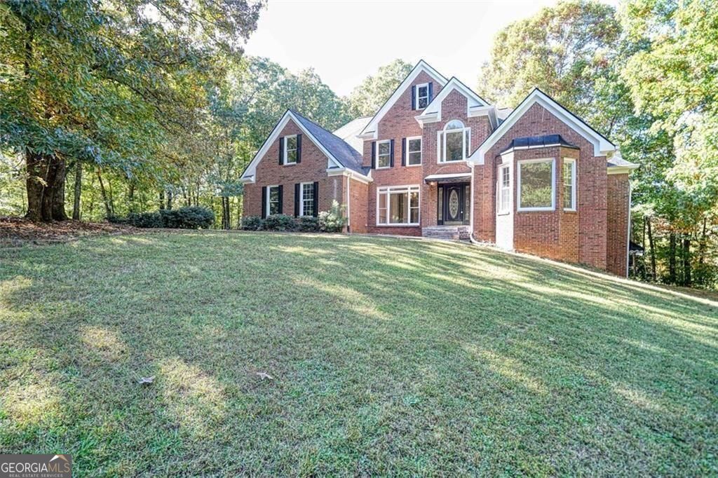 Newnan, Georgia, 30265, United States, 5 Bedrooms Bedrooms, ,5 BathroomsBathrooms,Residential,For Sale,1934725