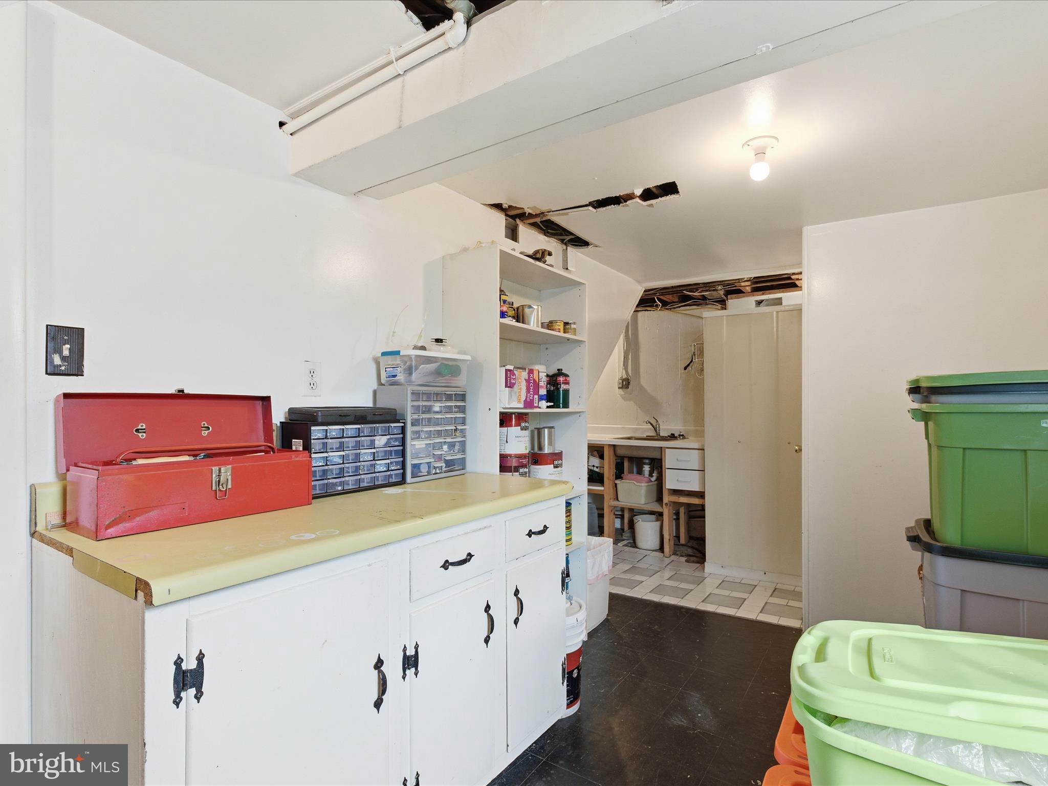 Silver Spring, Maryland, 20902, United States, 3 Bedrooms Bedrooms, ,3 BathroomsBathrooms,Residential,For Sale,2009979