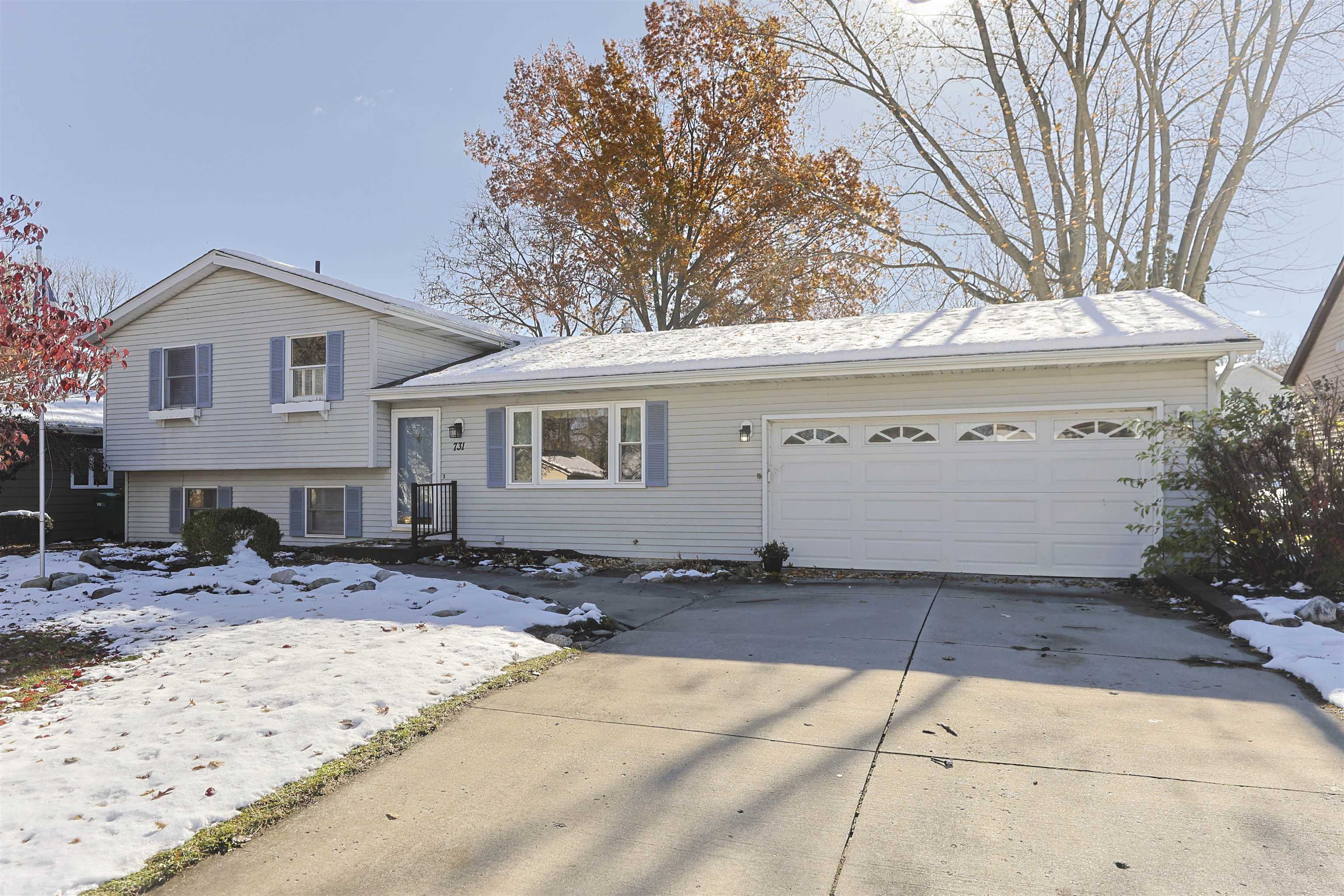 Steeplechase Dr, Mishawaka, IN 46544