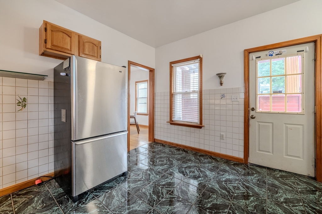 Somerville, Massachusetts, 02145, United States, 4 Bedrooms Bedrooms, ,2 BathroomsBathrooms,Residential,For Sale,1950845
