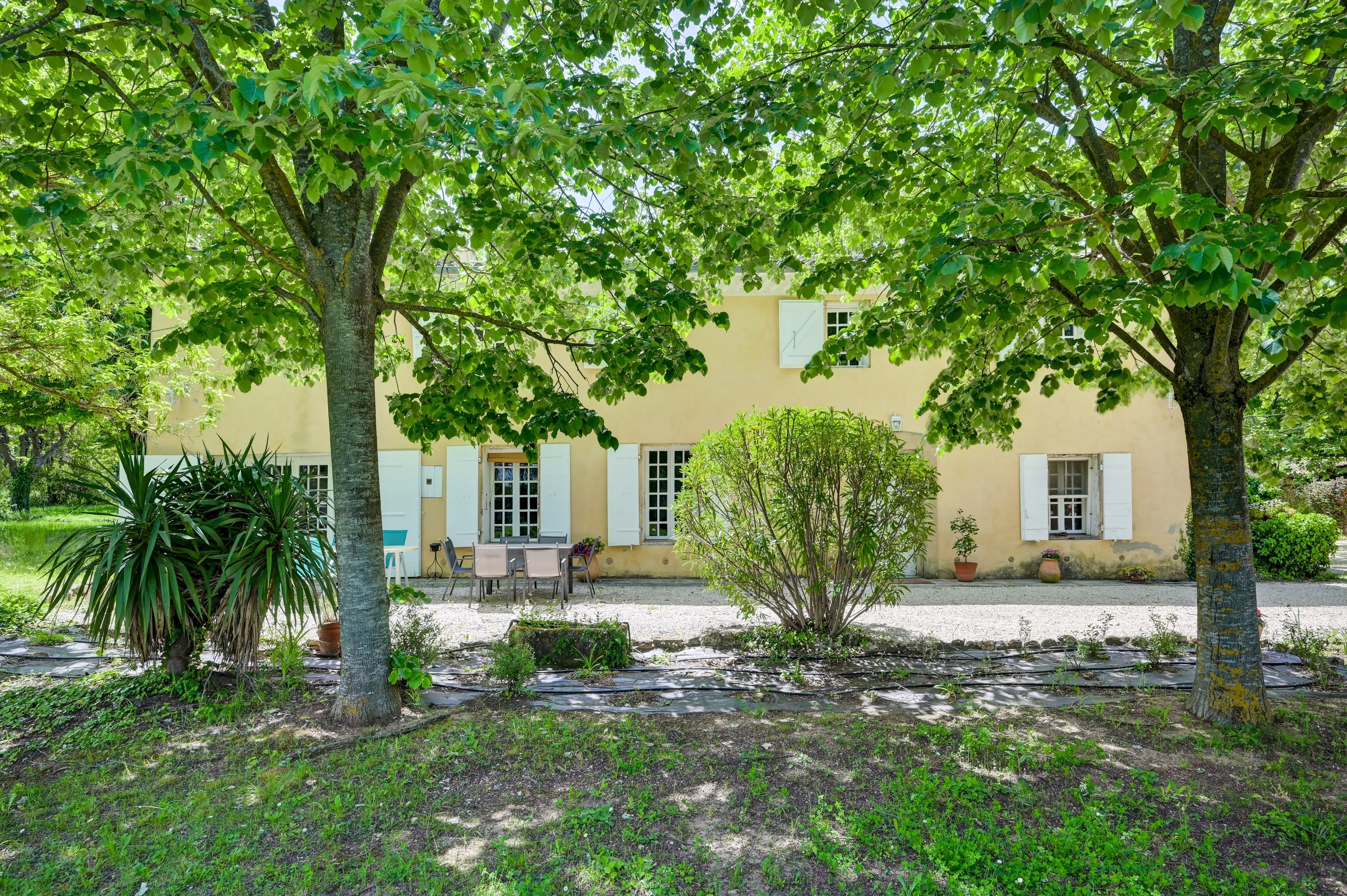  Rare on the market – Farmhouse for full renovation – North Aix-en-Provence - 物件實景