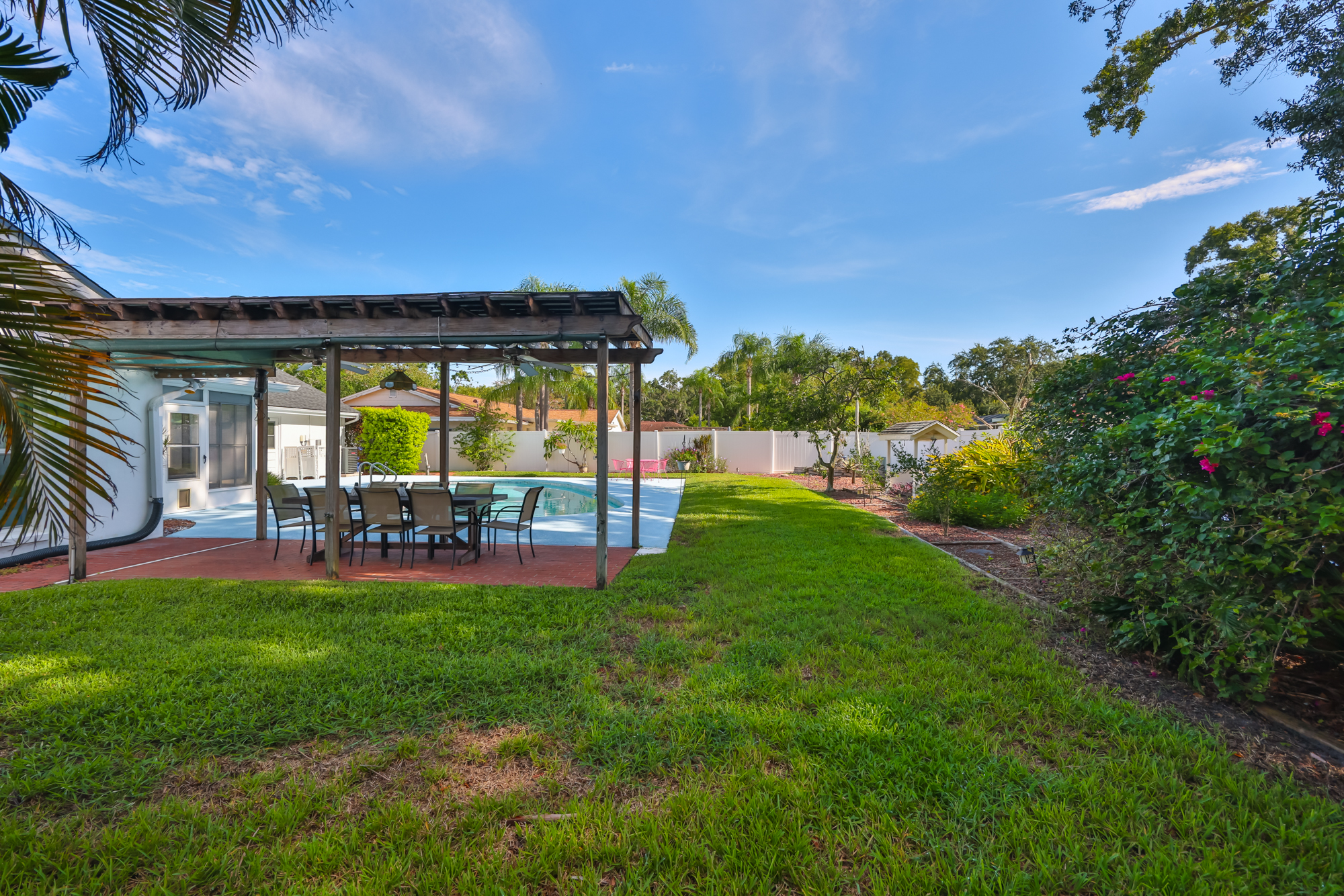 Tampa, Florida, 33613, United States, 3 Bedrooms Bedrooms, ,2 BathroomsBathrooms,Residential,For Sale,1981036