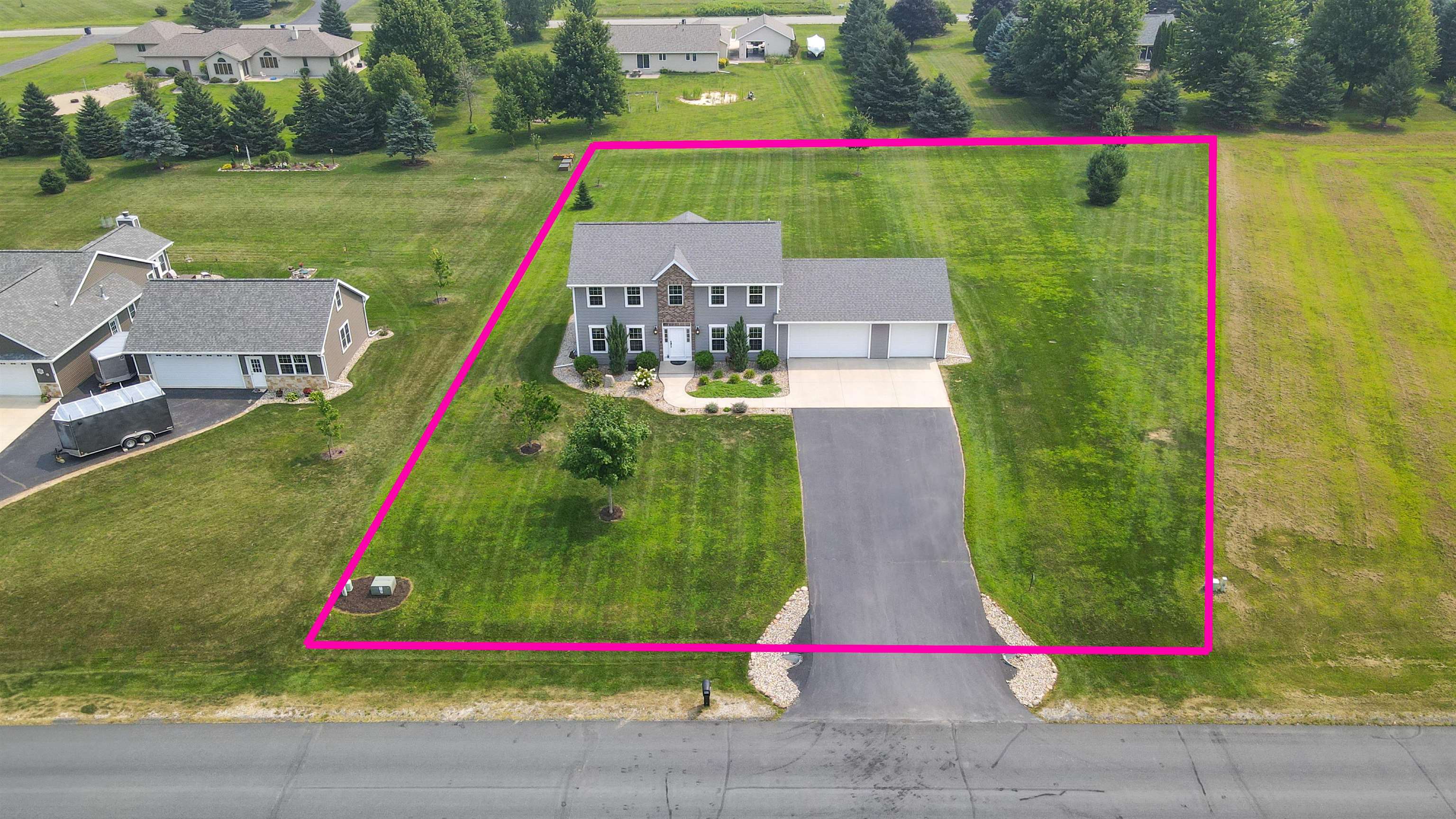 SHIOCTON, Wisconsin, 54170, United States, 4 Bedrooms Bedrooms, ,3 BathroomsBathrooms,Residential,For Sale,1912677