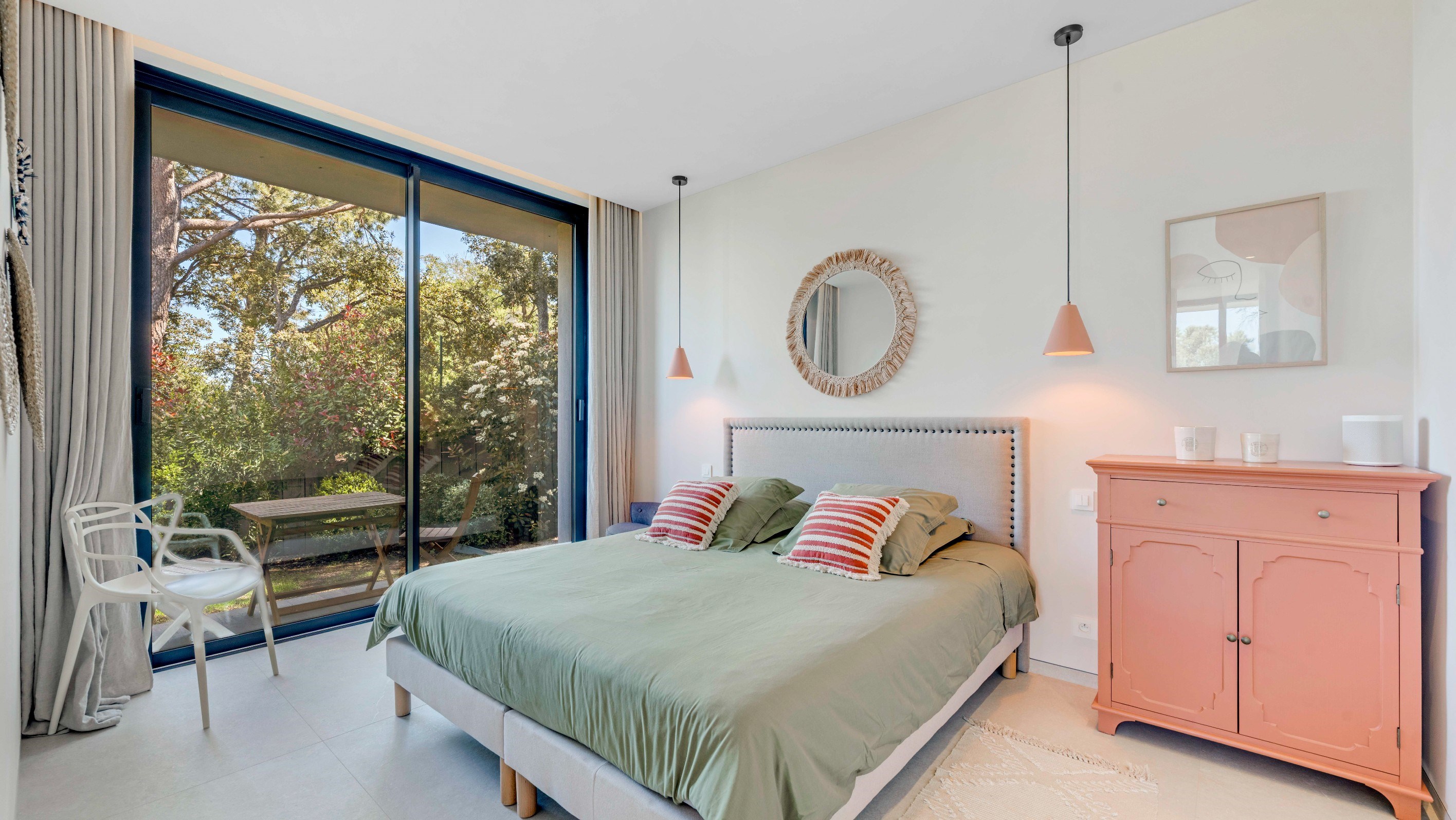  New contemporary villa with panoramic sea views in Sainte-Maxime near Saint-Tro… - 物件實景
