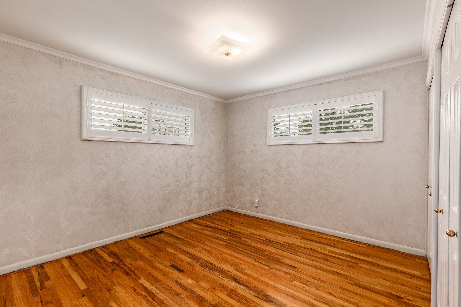  Single Level Living opportunity in the heart of Millcreek - 物件實景