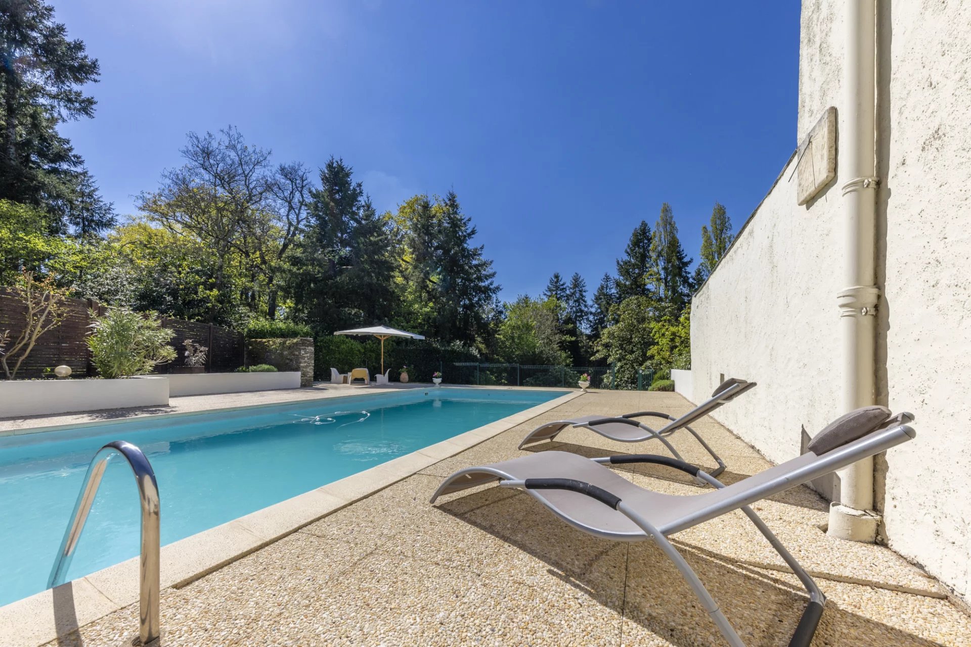 Vertou, Pays de la Loire, 44120, FR, 4 Bedrooms Bedrooms, ,4 BathroomsBathrooms,Residential,For Sale,1252392