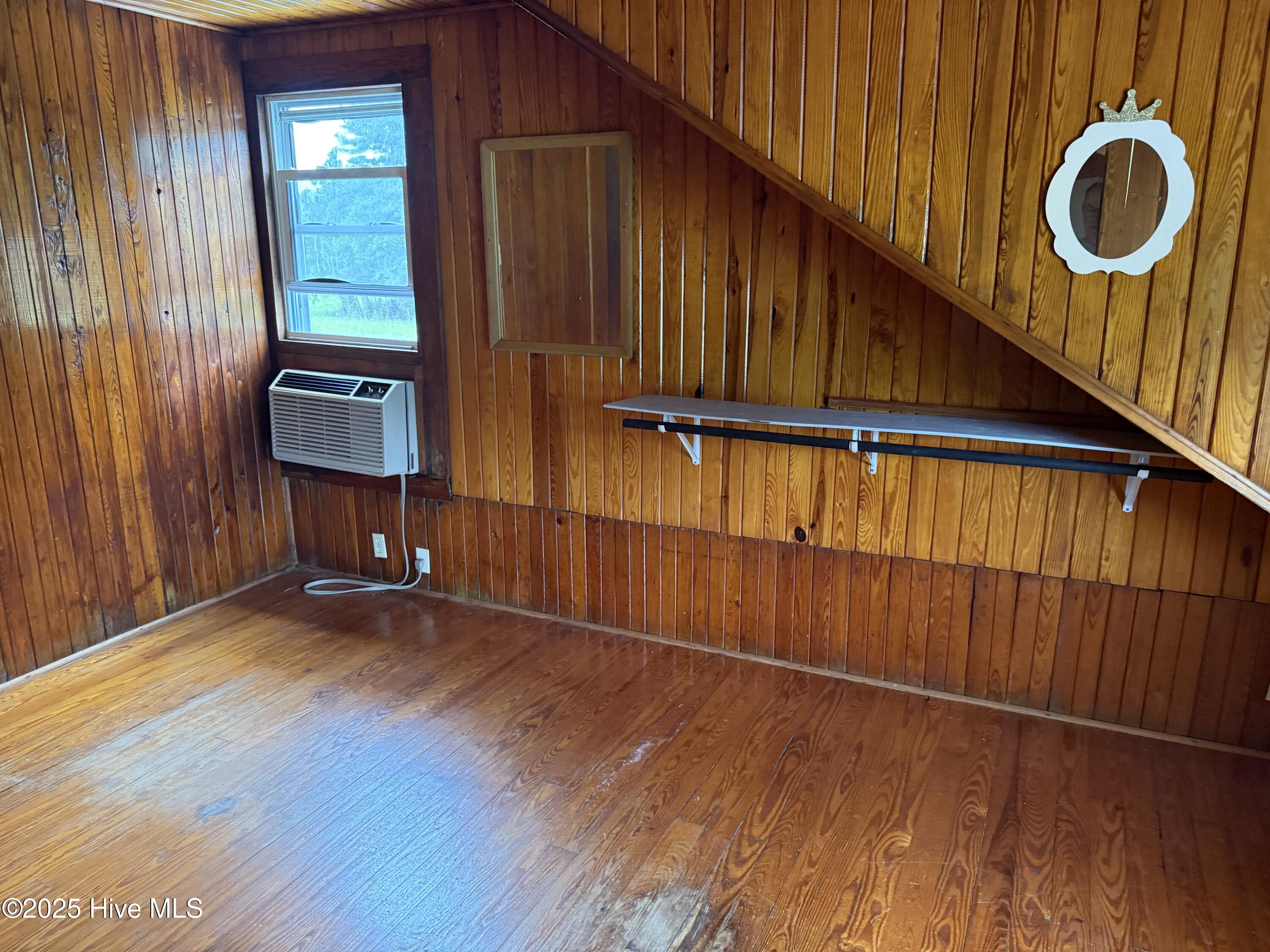 Harrells, North Carolina, 28444, United States, 4 Bedrooms Bedrooms, ,5 BathroomsBathrooms,Residential,For Sale,1955084