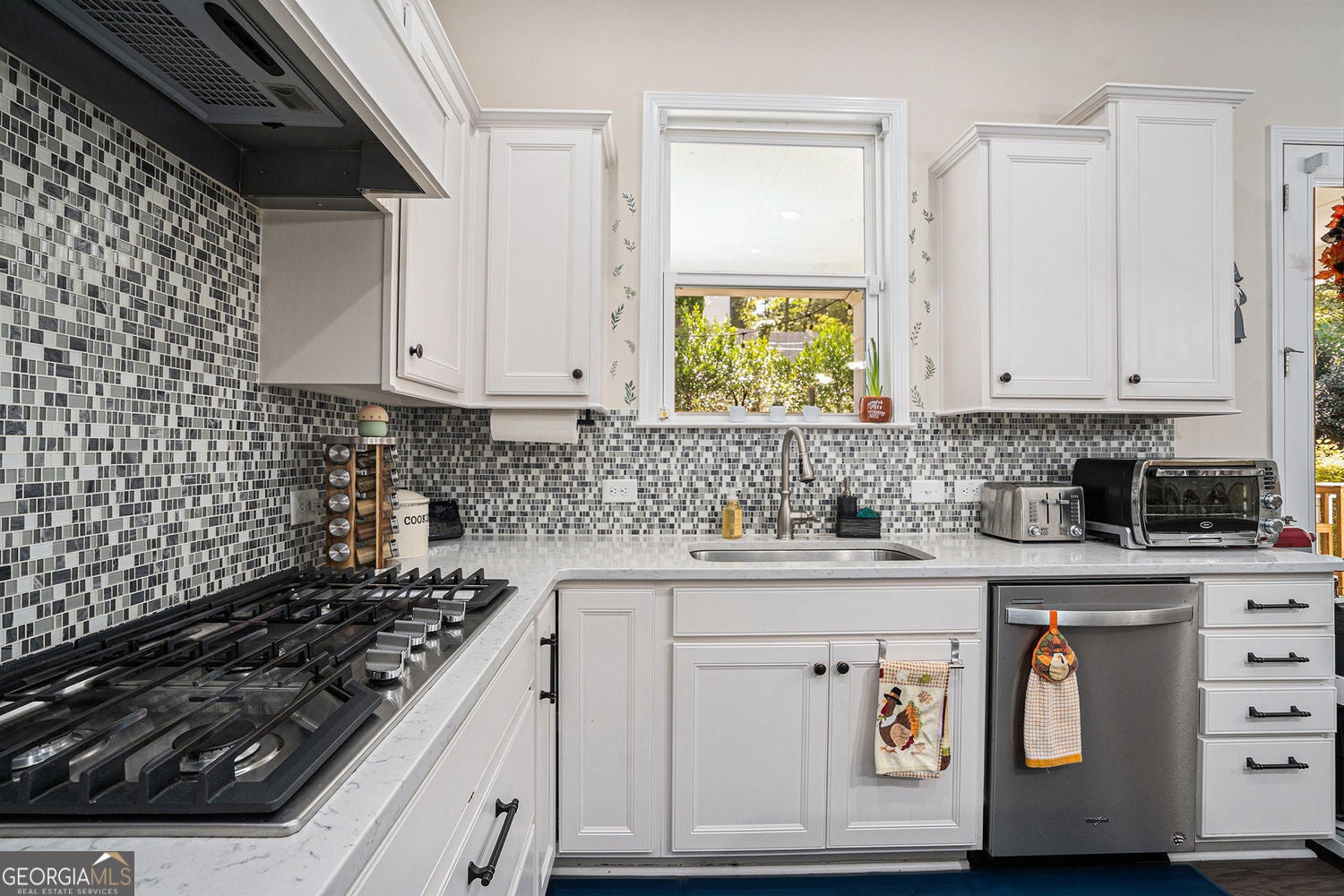 Kennesaw, Georgia, 30152, United States, 5 Bedrooms Bedrooms, ,4 BathroomsBathrooms,Residential,For Sale,1964228