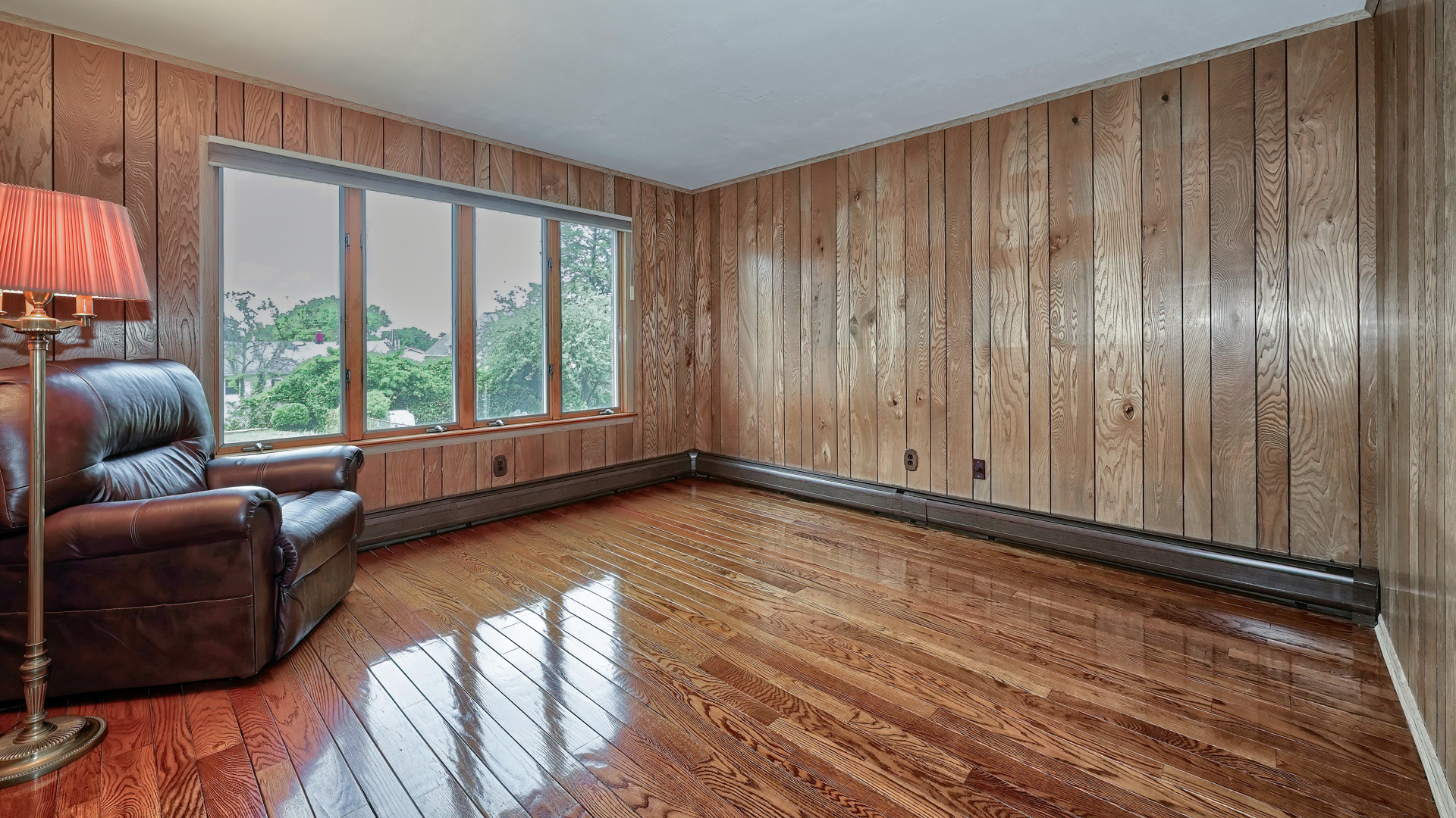 Nutley, New Jersey, 07110, United States, 4 Bedrooms Bedrooms, ,3 BathroomsBathrooms,Residential,For Sale,1974859