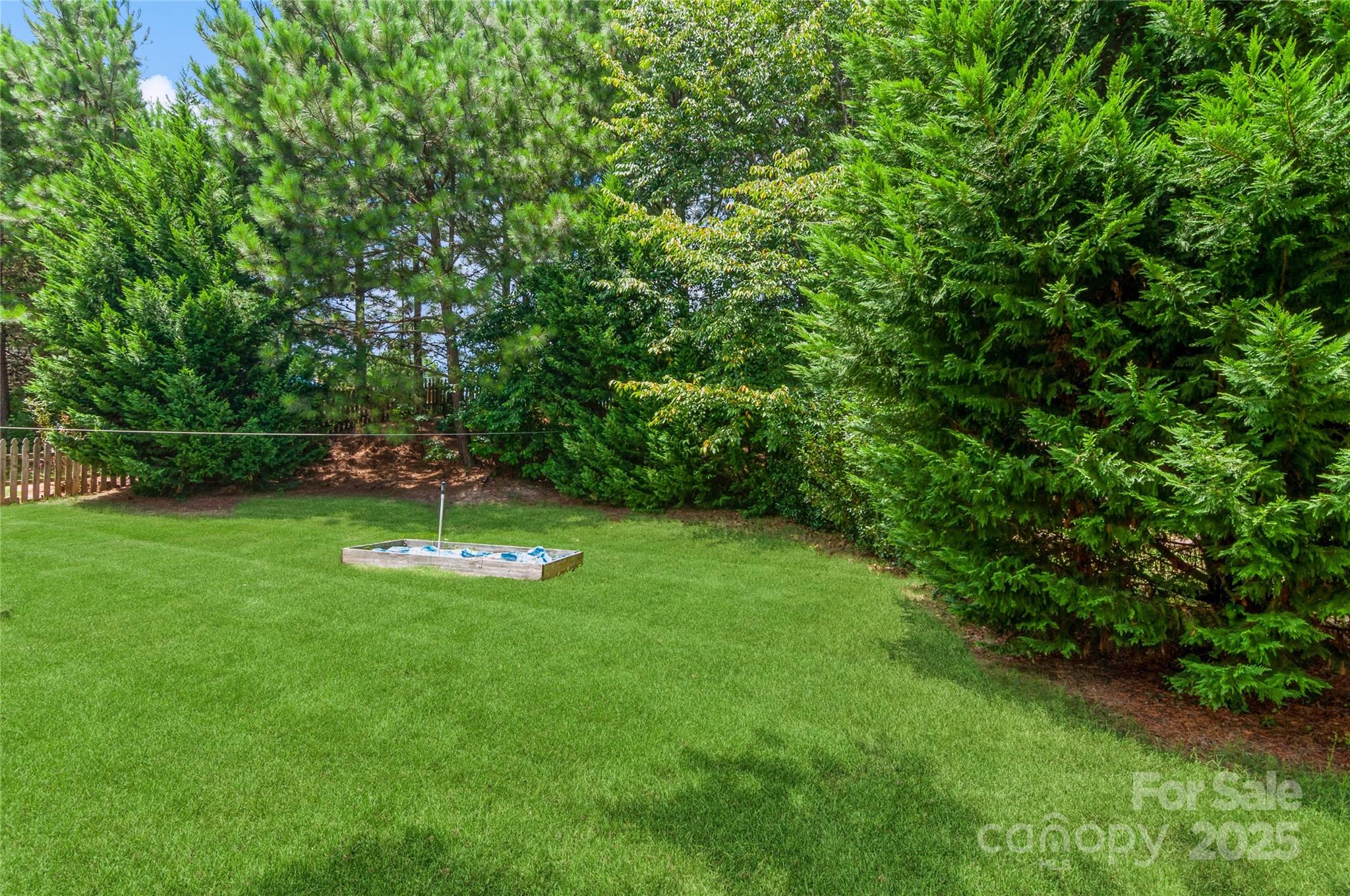 Cornelius, North Carolina, 28031, United States, 4 Bedrooms Bedrooms, ,3 BathroomsBathrooms,Residential,For Sale,1896609