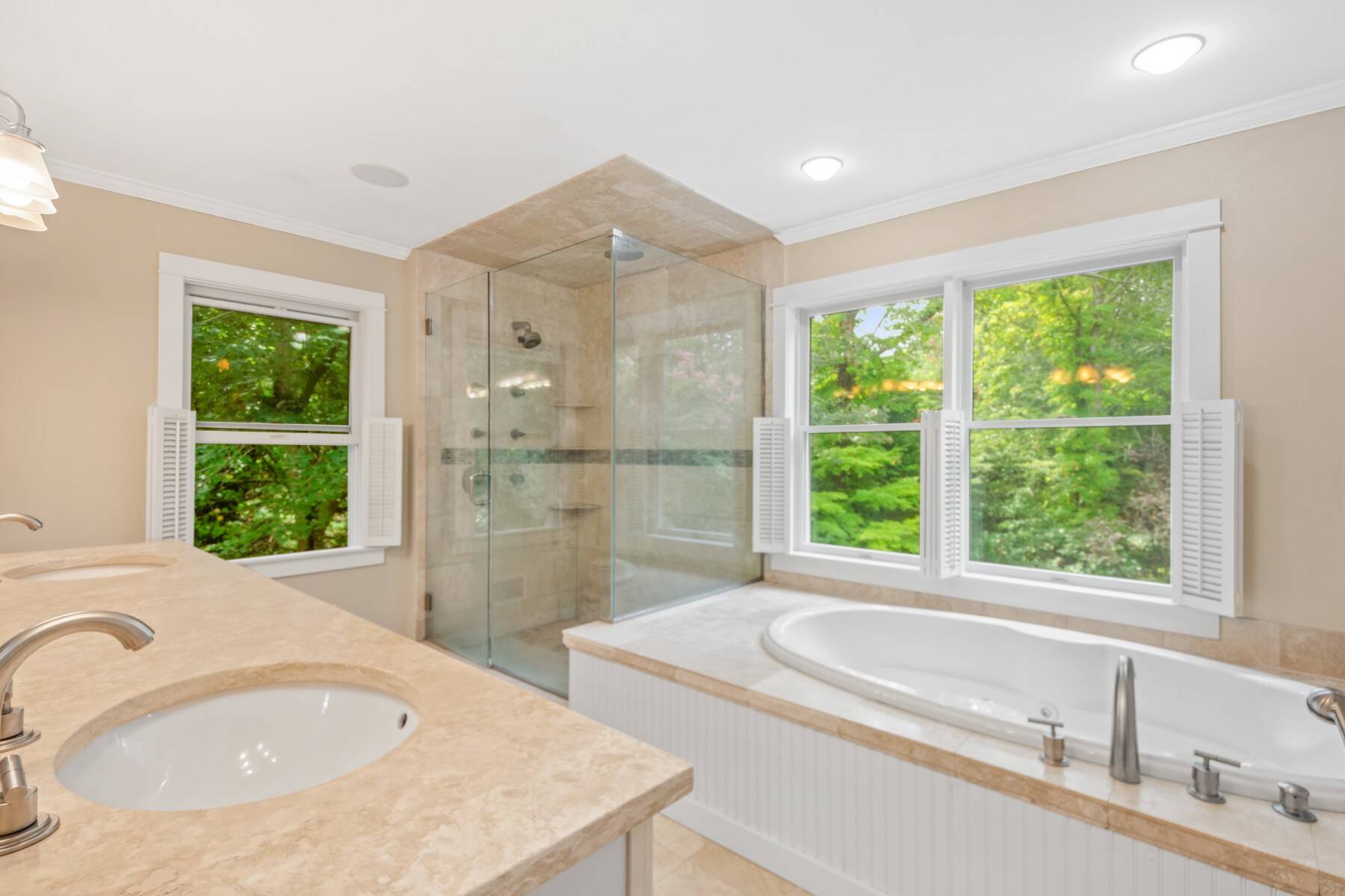 Spacious and Serene Southampton Retreat - 物件實景