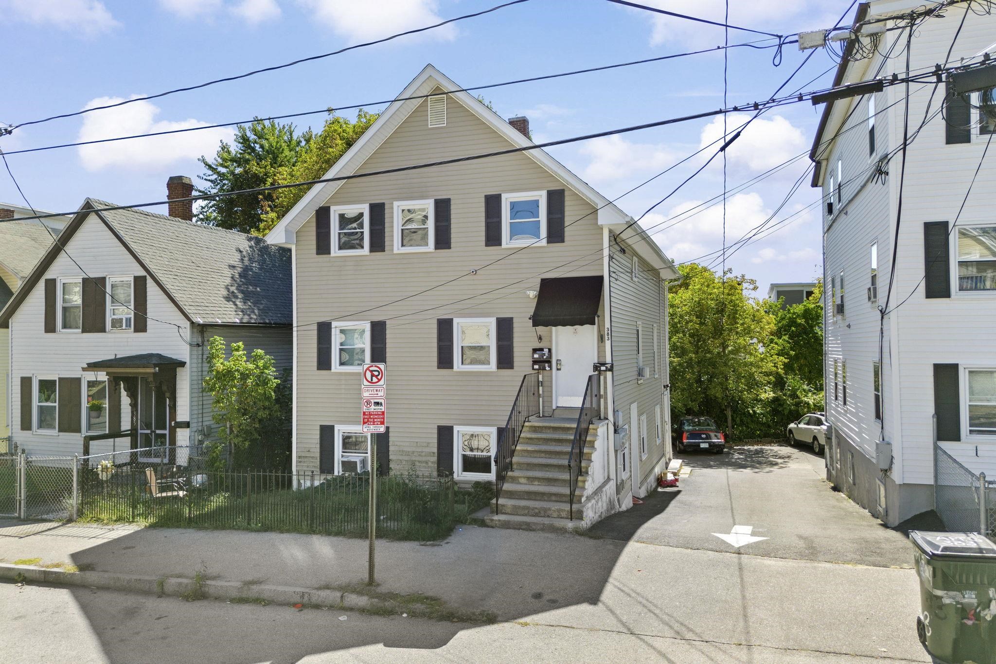 Manchester, New Hampshire, 03103, United States, ,Residential,For Sale,1981935