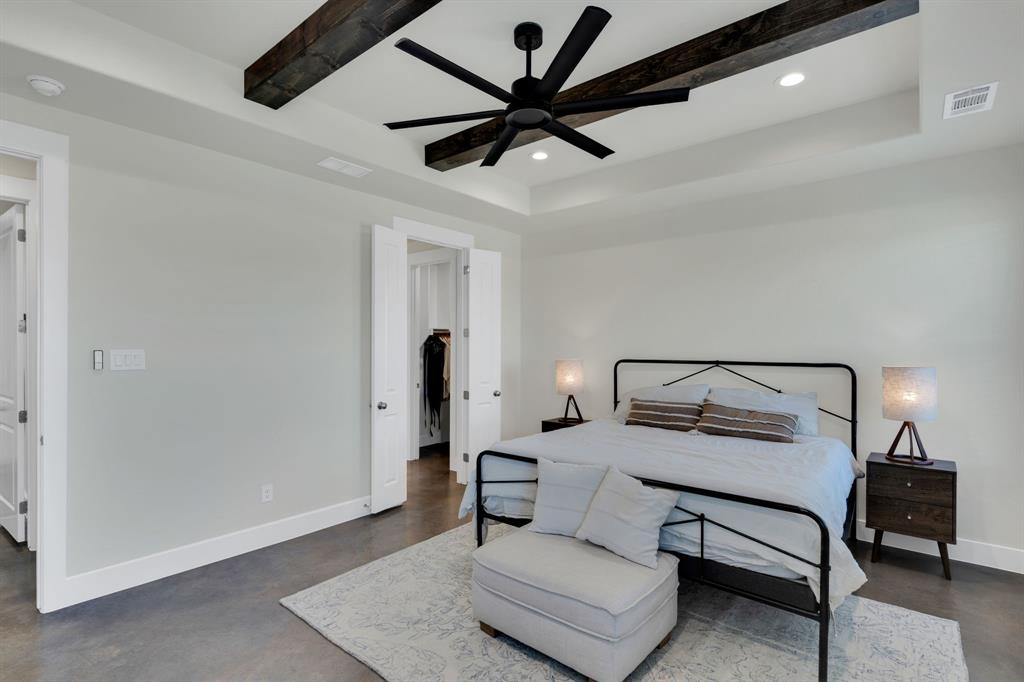 Waxahachie, Texas, 75167, United States, 4 Bedrooms Bedrooms, ,2 BathroomsBathrooms,Residential,For Sale,1975202