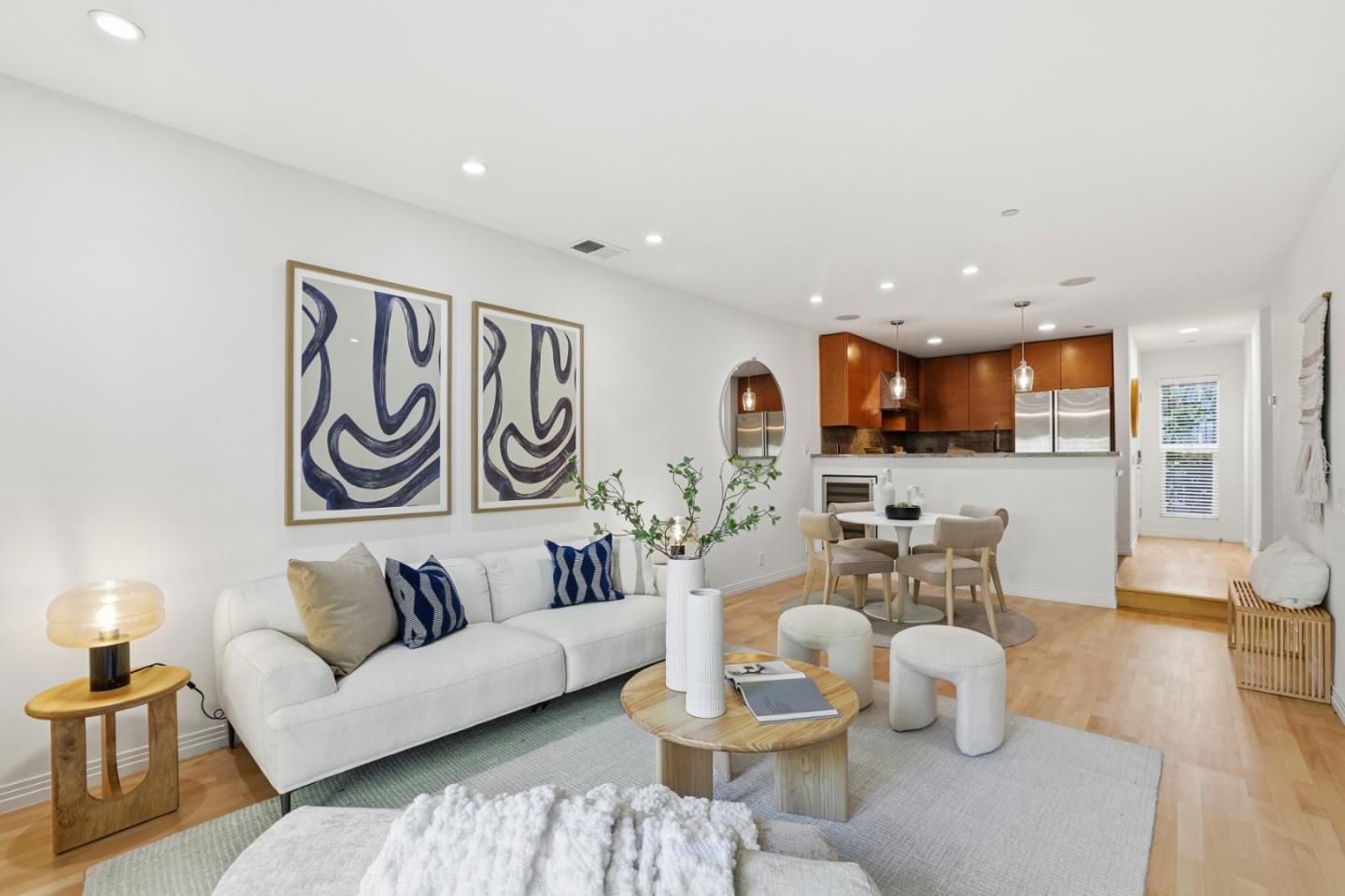 Santa Clara, California, 95050, United States, 2 Bedrooms Bedrooms, ,3 BathroomsBathrooms,Residential,For Sale,1989026