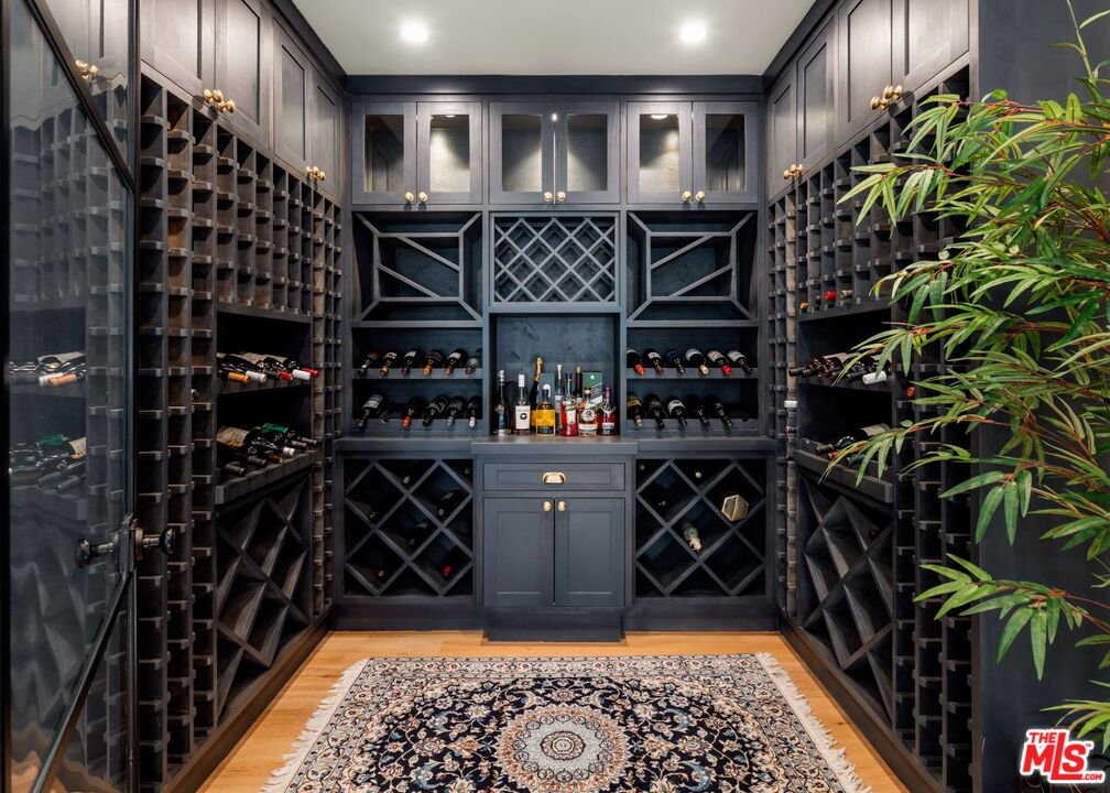 Encino, California, 91436, United States, 6 Bedrooms Bedrooms, ,7 BathroomsBathrooms,Residential,For Sale,1896144