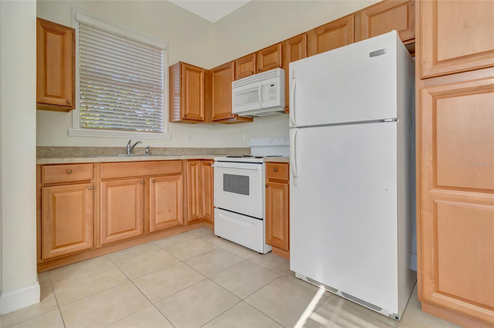 GROVELAND, Florida, 34736, United States, 4 Bedrooms Bedrooms, ,4 BathroomsBathrooms,Residential,For Sale,1917784