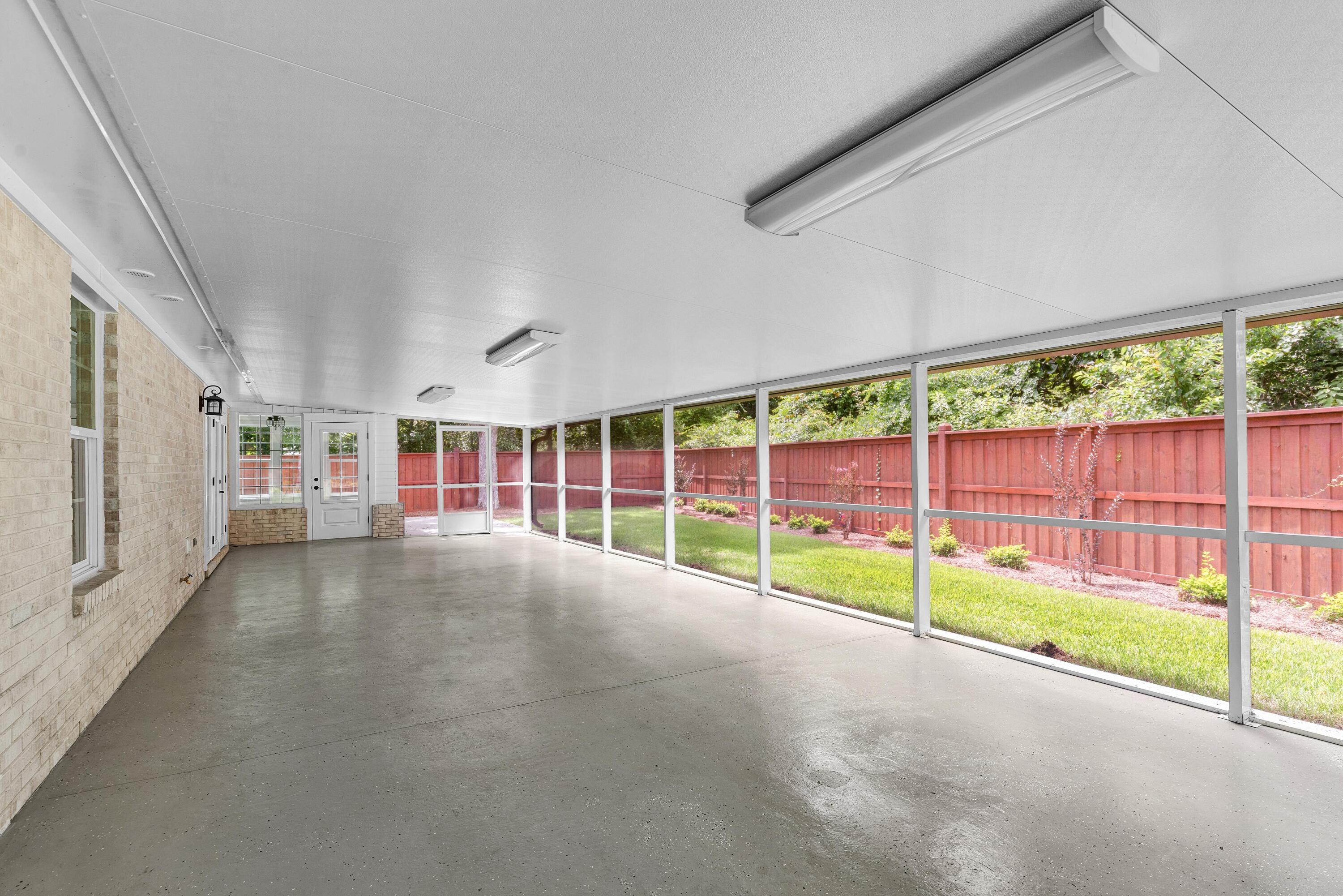 Niceville, Florida, 32578, United States, 3 Bedrooms Bedrooms, ,2 BathroomsBathrooms,Residential,For Sale,1982327