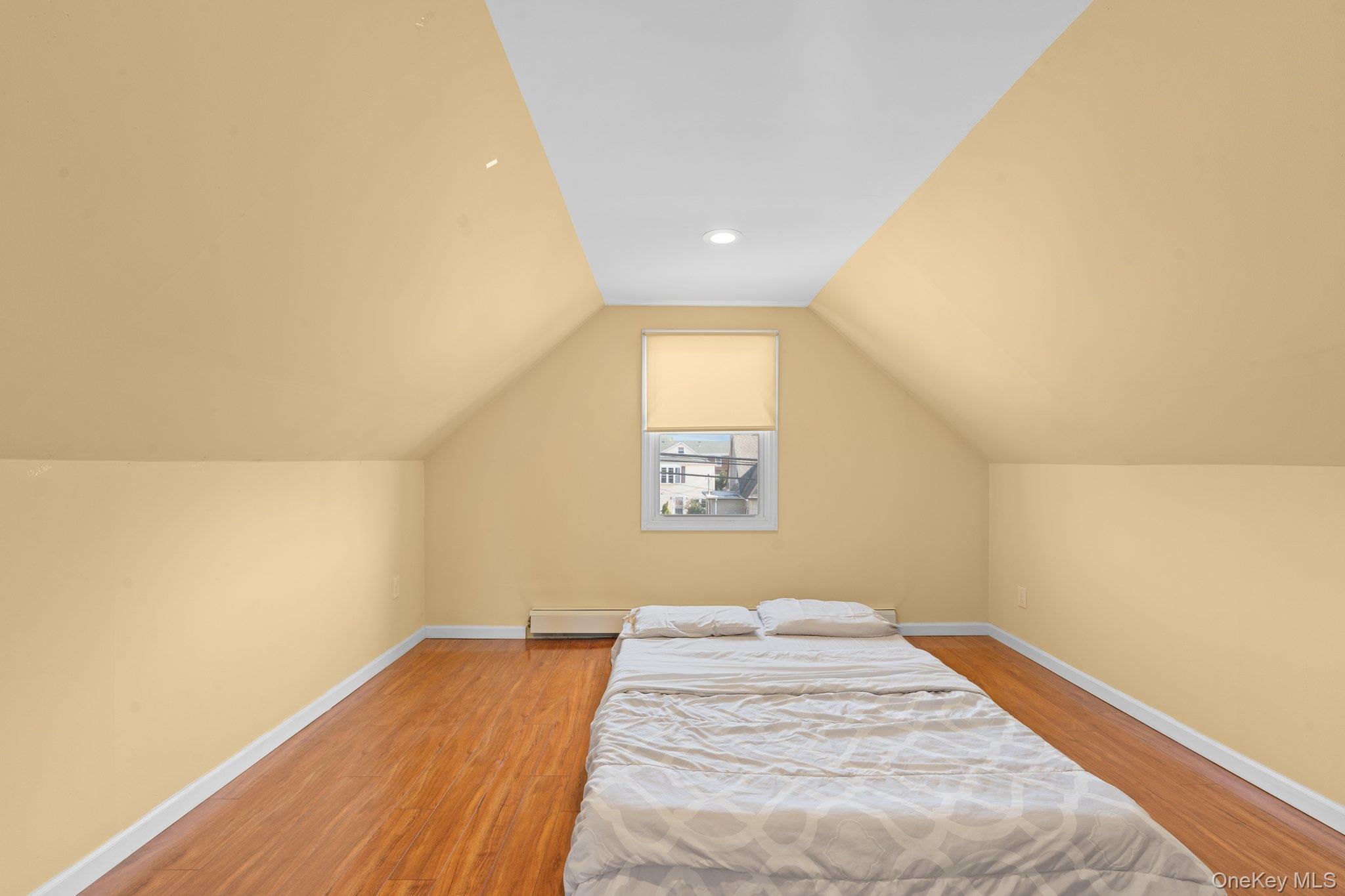 Freeport, New York, 11520, United States, 4 Bedrooms Bedrooms, ,2 BathroomsBathrooms,Residential,For Sale,1981047