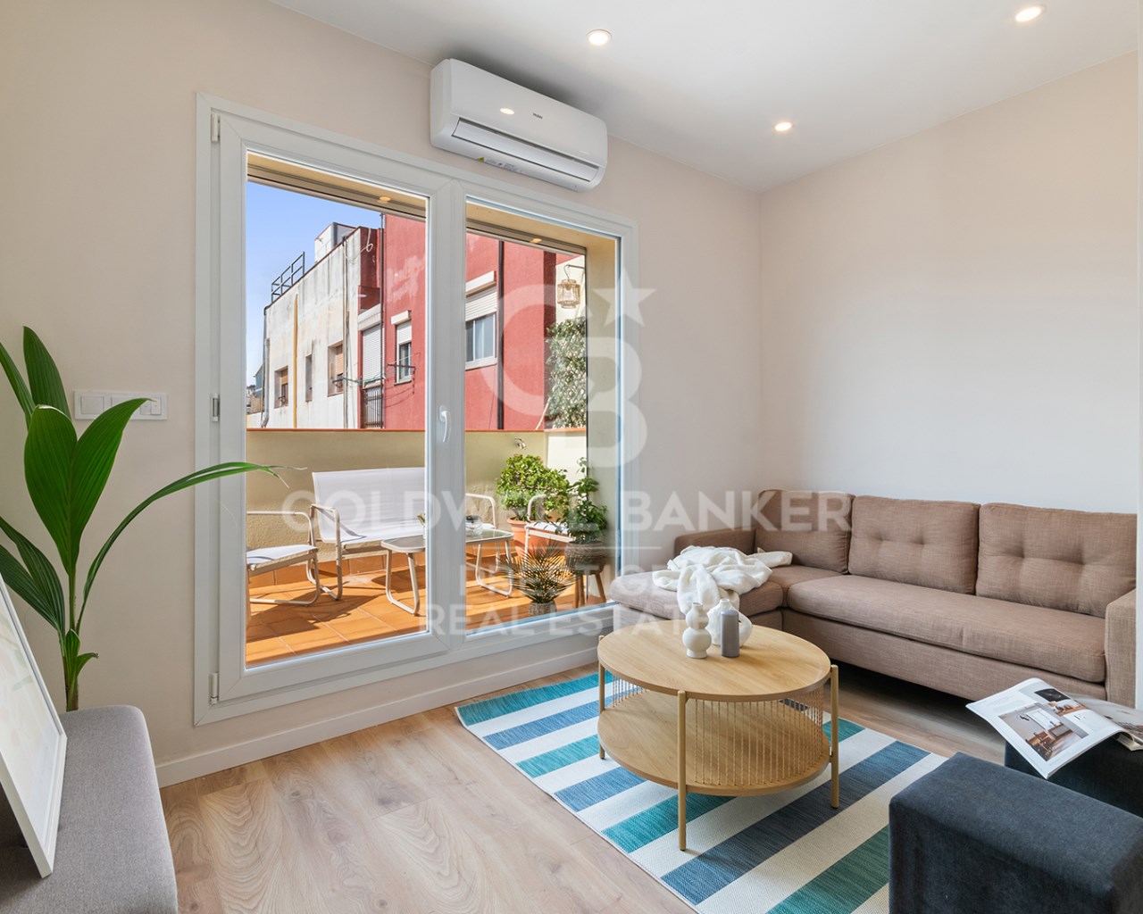 Barcelona, Catalonia, ES, 3 Bedrooms Bedrooms, ,2 BathroomsBathrooms,Residential,For Sale,1713051