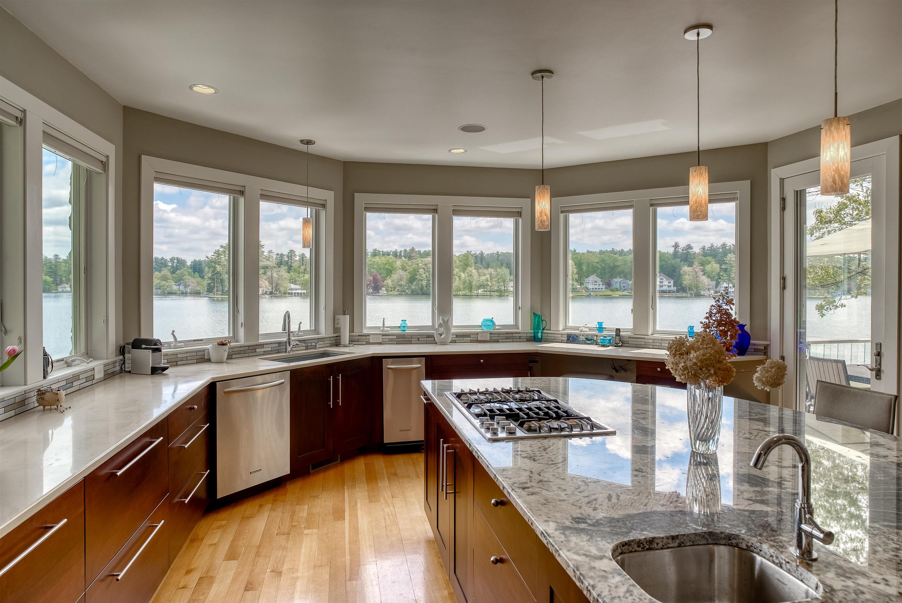 Windham, New Hampshire, 03087, United States, 4 Bedrooms Bedrooms, ,3 BathroomsBathrooms,Residential,For Sale,1824064