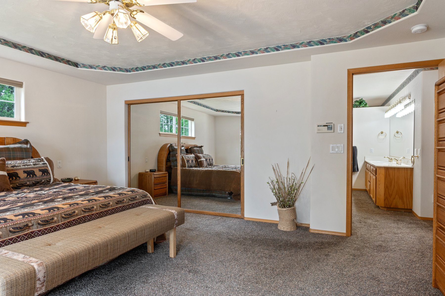 Sandpoint, Idaho, 83864, United States, 4 Bedrooms Bedrooms, ,4 BathroomsBathrooms,Residential,For Sale,1834691