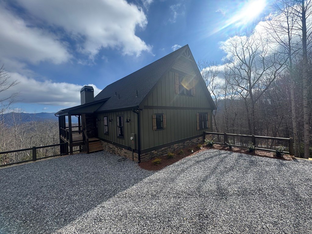 Young Harris, Georgia, 30582, United States, 3 Bedrooms Bedrooms, ,2 BathroomsBathrooms,Residential,For Sale,2010979