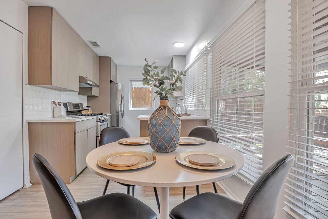 Austin, Texas, 78759, United States, 3 Bedrooms Bedrooms, ,2 BathroomsBathrooms,Residential,For Sale,1857770
