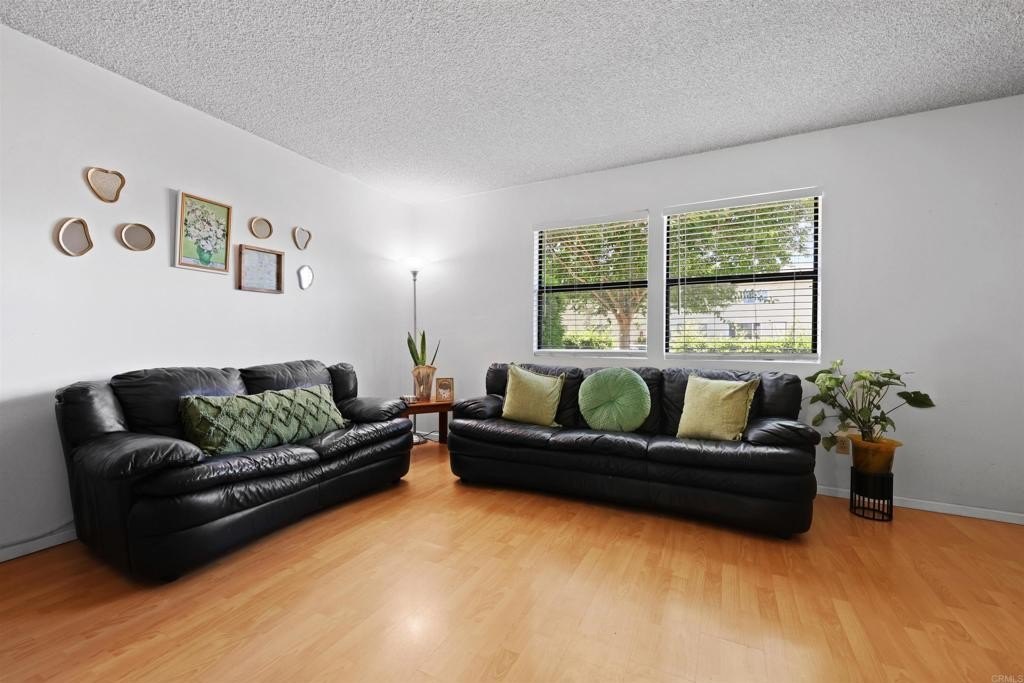 El Cajon, California, 92021, United States, 3 Bedrooms Bedrooms, ,3 BathroomsBathrooms,Residential,For Sale,1924837