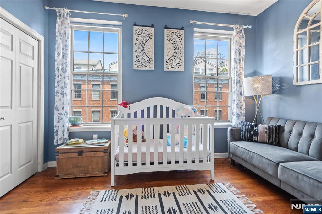 Jersey City, New Jersey, 07302, United States, 2 Bedrooms Bedrooms, ,2 BathroomsBathrooms,Residential,For Sale,1927201
