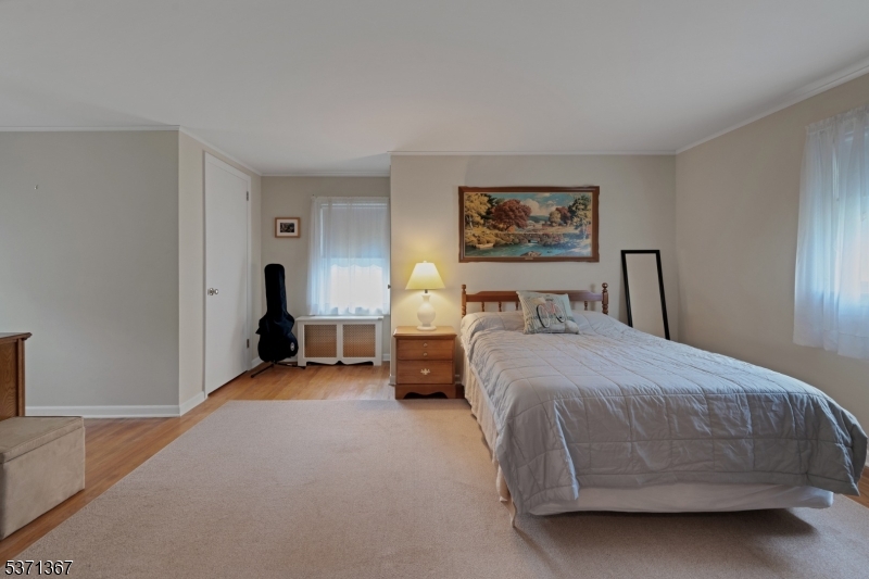 Boonton Twp., New Jersey, 07005, United States, 4 Bedrooms Bedrooms, ,1 BathroomBathrooms,Residential,For Sale,1989252